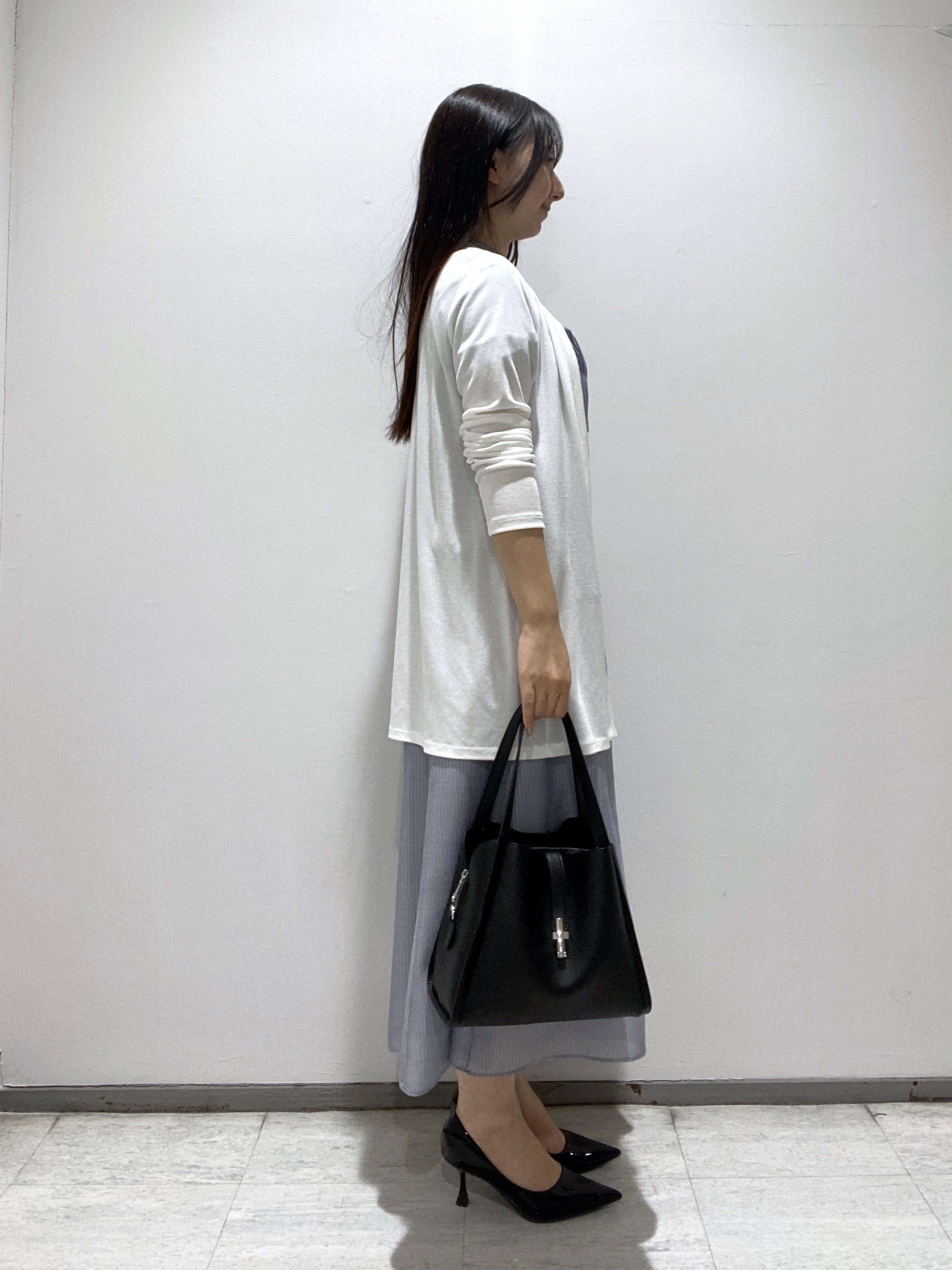 meiさんの「INDIVI｜【接触冷感/洗える】シアーシャンブレーピンタックブラウス」を使ったコーディネート
