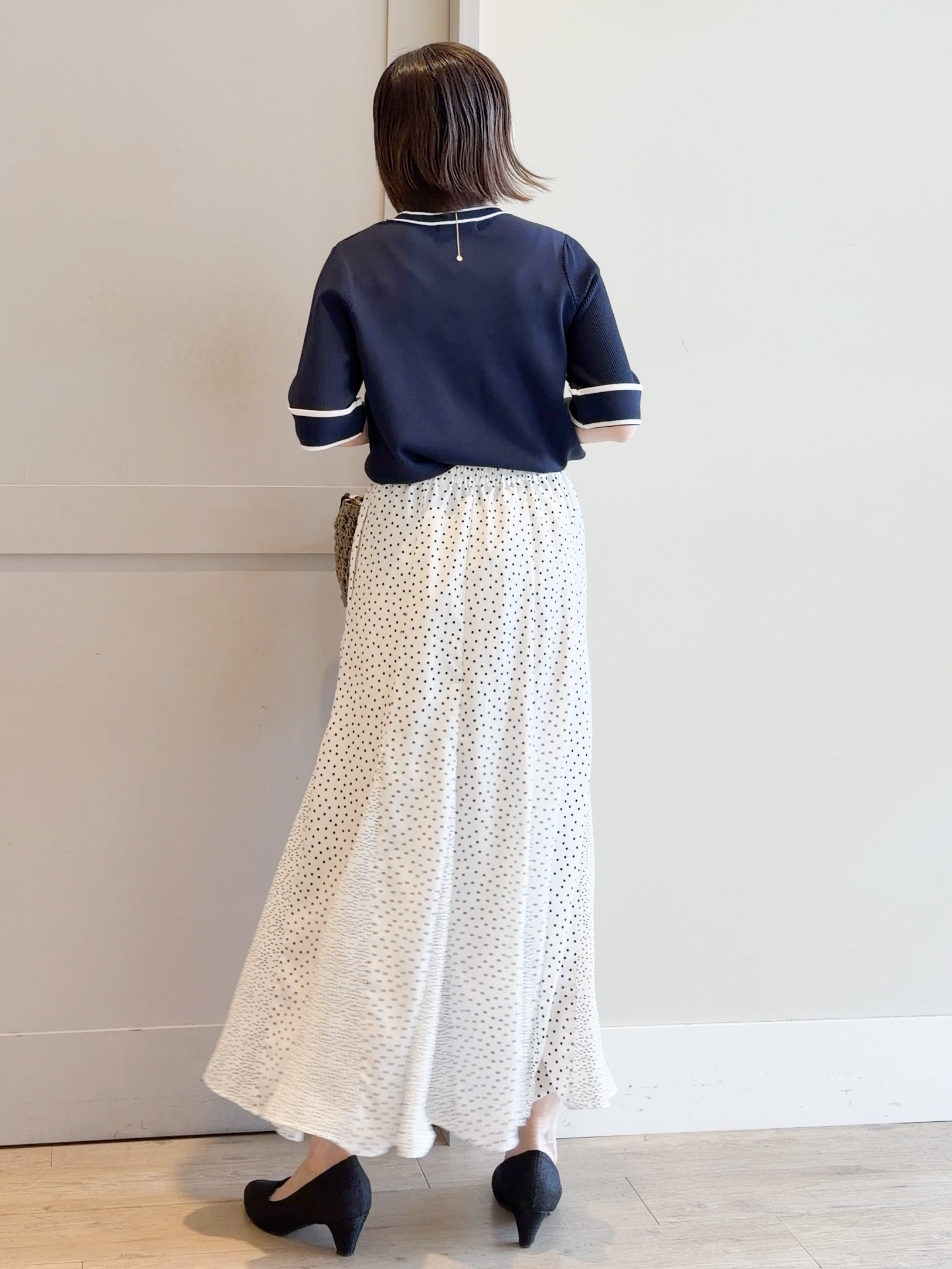 yamakoさんの「grove｜【シリーズ累計36万枚/名品ニット】やわらかドライタッチ 袖メッシュ編みニット」を使ったコーディネート