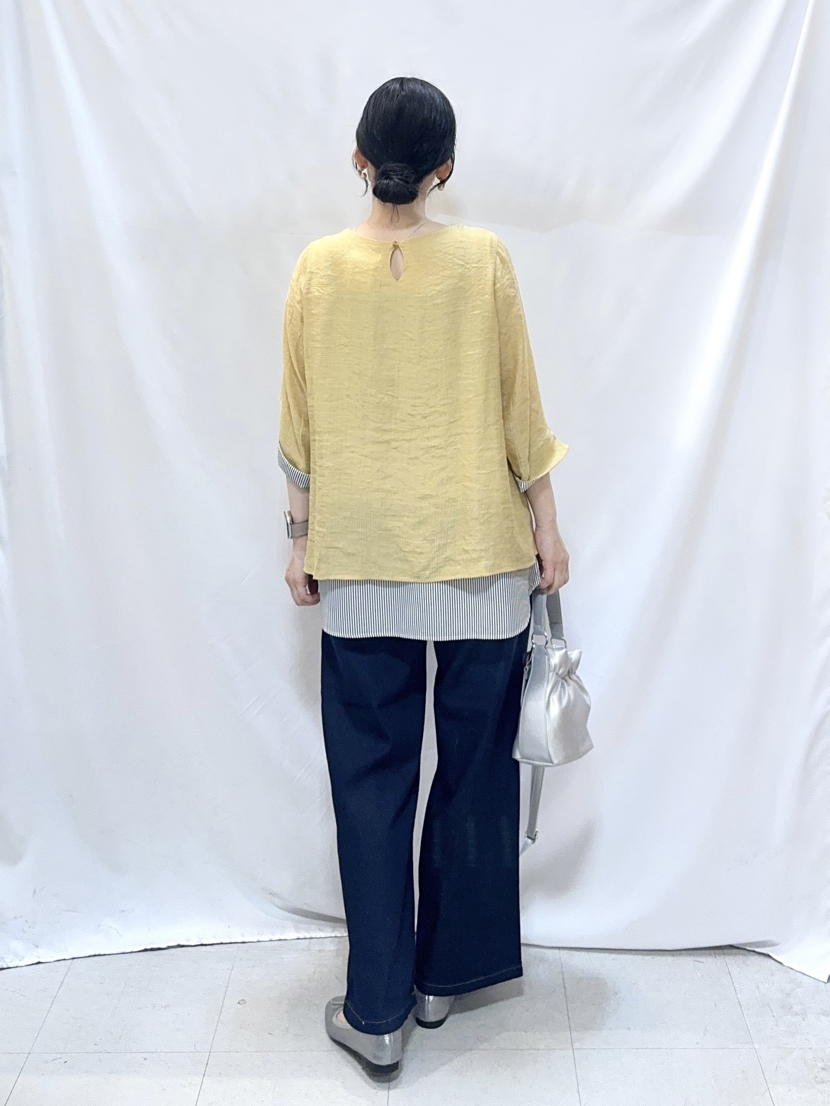 𝐇𝐢𝐫𝐨𝐦𝐢さんの「SHOO･LA･RUE｜【洗濯機可/体型カバー】1枚でサマ見え 7分袖スラブレイヤード風トップス」を使ったコーディネート