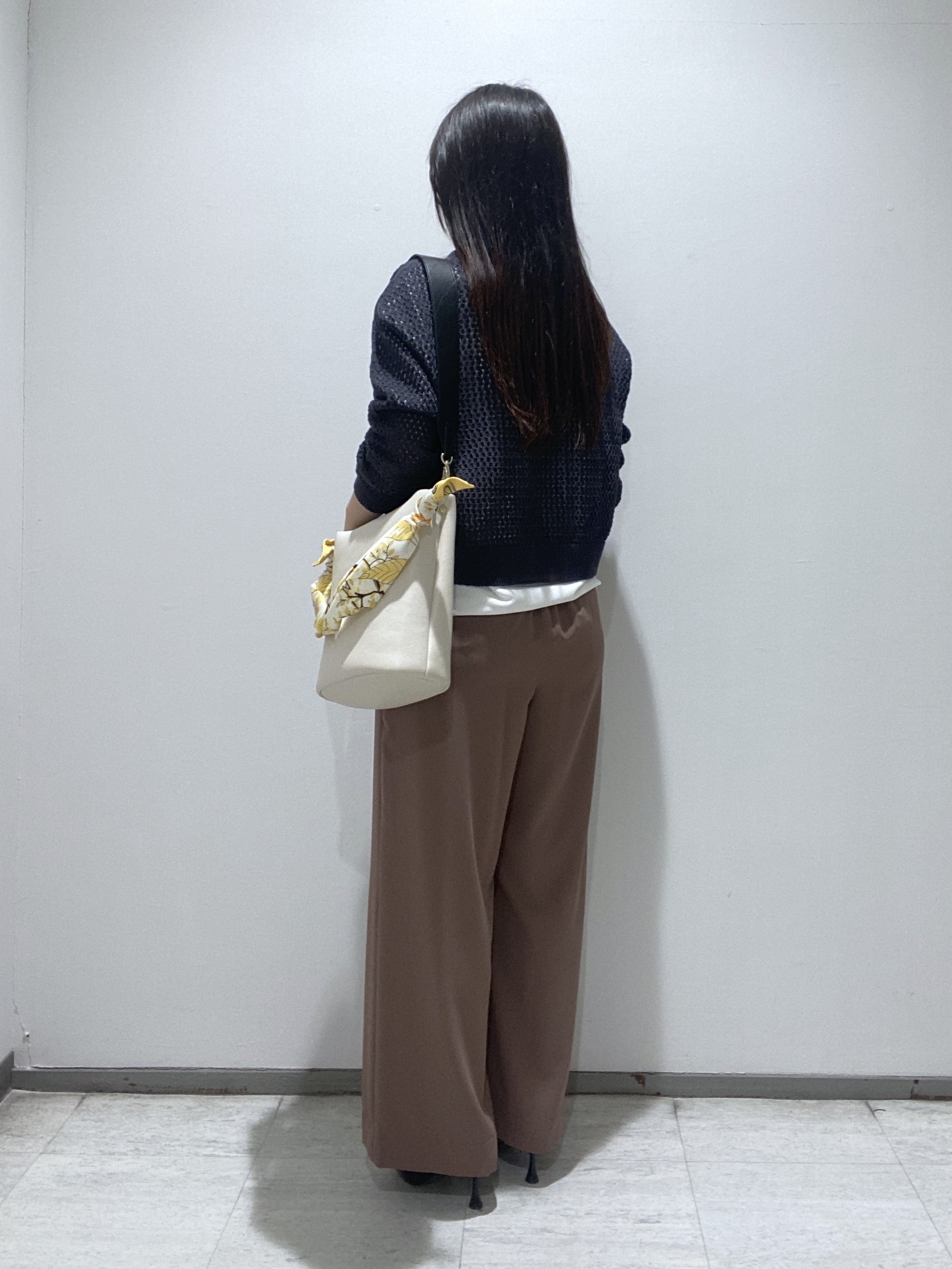 meiさんの「INDIVI｜【さらに軽く軽快！／着る日傘】ドルマントップス」を使ったコーディネート