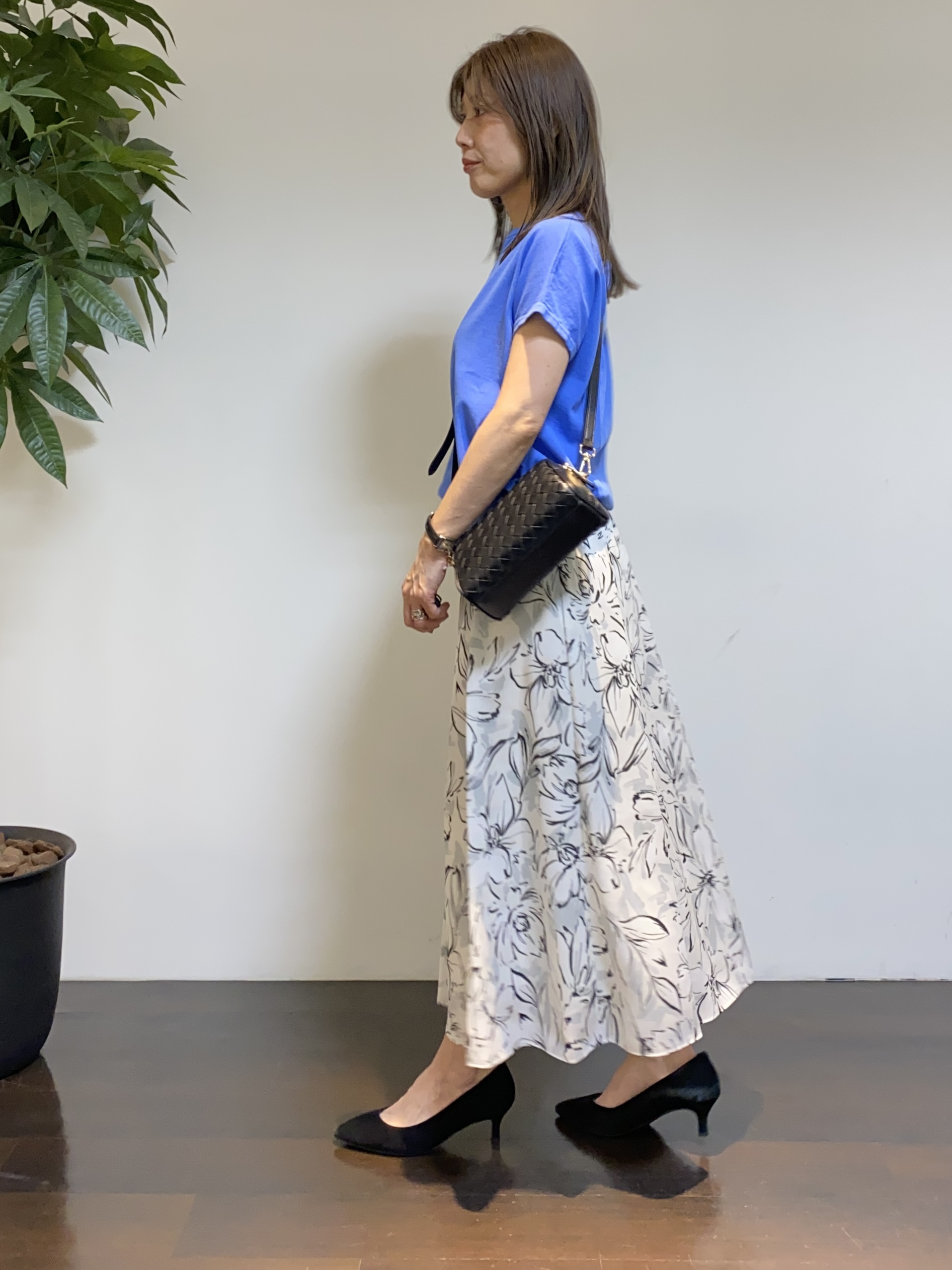 tomoさんの「UNTITLED｜【9色展開/アンサンブル可】コットンクルーネックカーディガン」を使ったコーディネート
