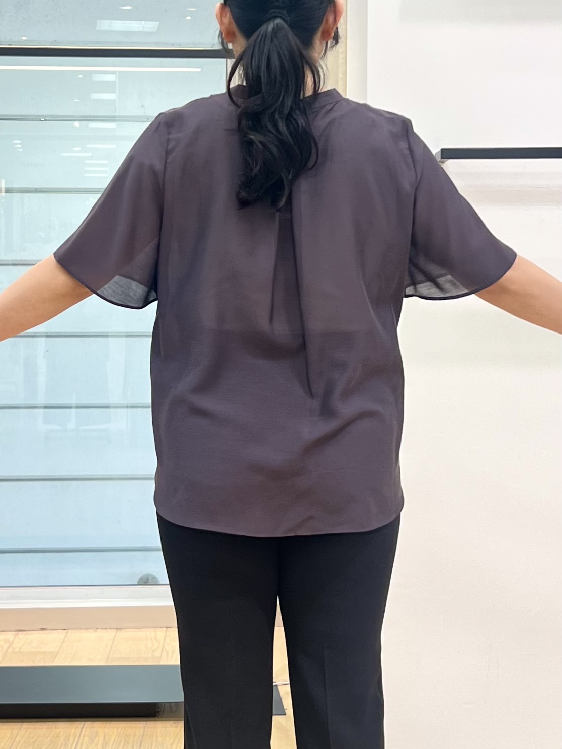 shimaさんの「INDIVI｜【洗える／多機能／SETUP可】着る日傘ダブルジャケット」を使ったコーディネート