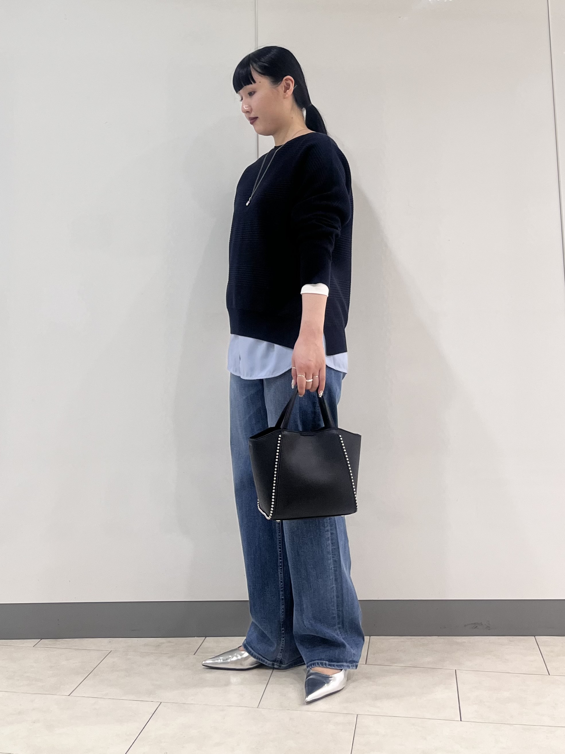hasuさんの「INDIVI｜【洗える／キレイ色】体型カバー無縫製ニット」を使ったコーディネート