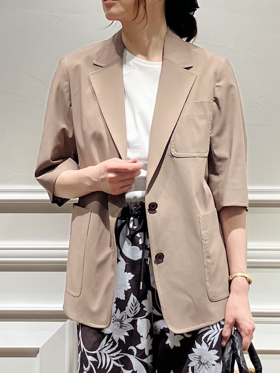 TSUKUIさんの「DRESSTERIOR｜【接触冷感/セットアップ可】 2WAYストレッチスリークオータージャケット」を使ったコーディネート