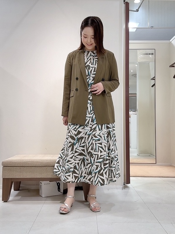 YUIさんの「UNTITLED｜【セットアップ可/接触冷感/通気性】ドライシアーダブルジャケット」を使ったコーディネート
