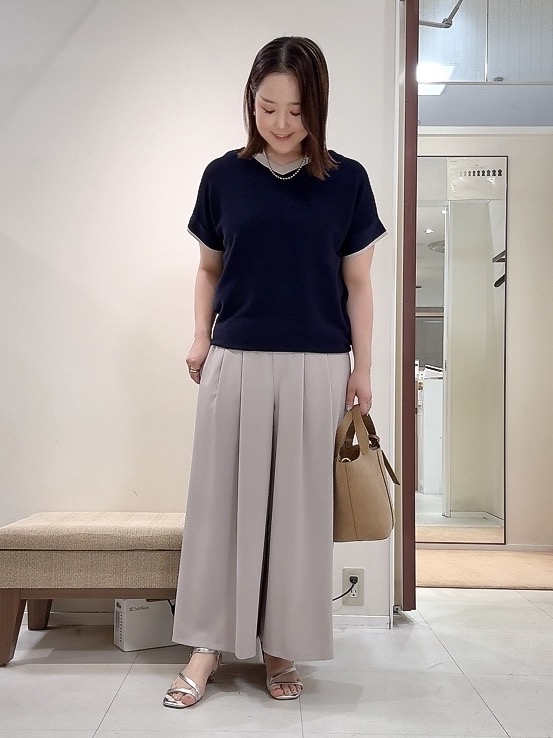 YUIさんの「UNTITLED｜【11色展開/体型カバー】前後2WAYフレンチスリーブニット」を使ったコーディネート