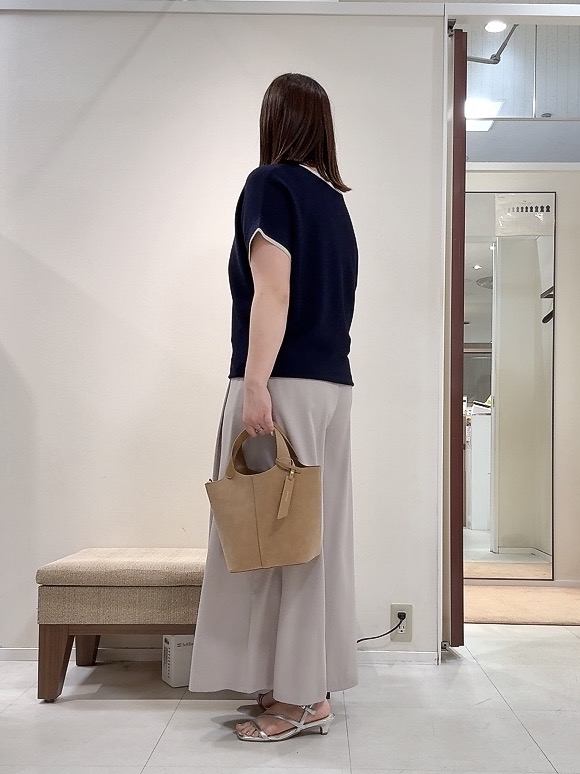 YUIさんの「UNTITLED｜【11色展開/体型カバー】前後2WAYフレンチスリーブニット」を使ったコーディネート