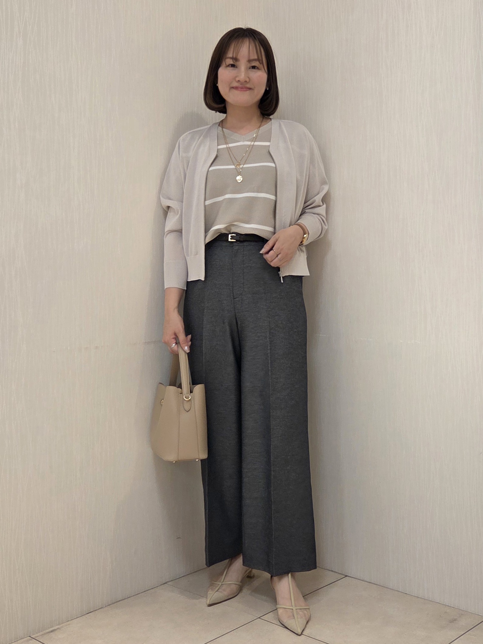 naokoさんの「UNTITLED｜【アンサンブル可/日除け・冷房対策】シアーレーヨンZIPカーディガン」を使ったコーディネート