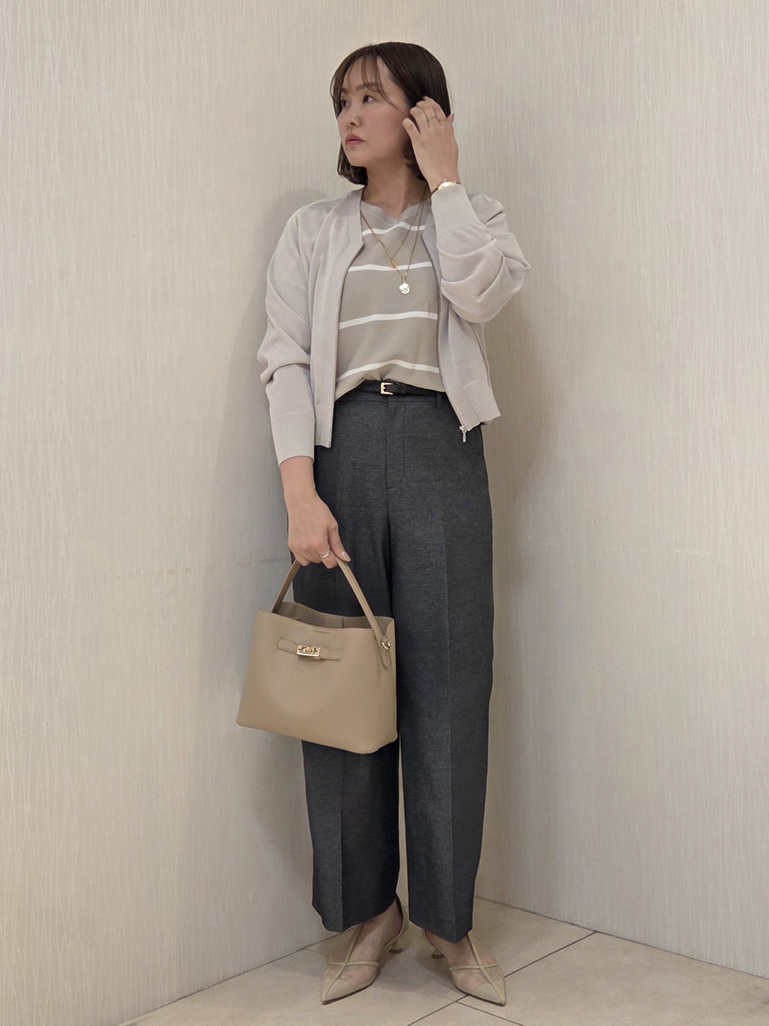 naokoさんの「UNTITLED｜【アンサンブル可/日除け・冷房対策】シアーレーヨンZIPカーディガン」を使ったコーディネート