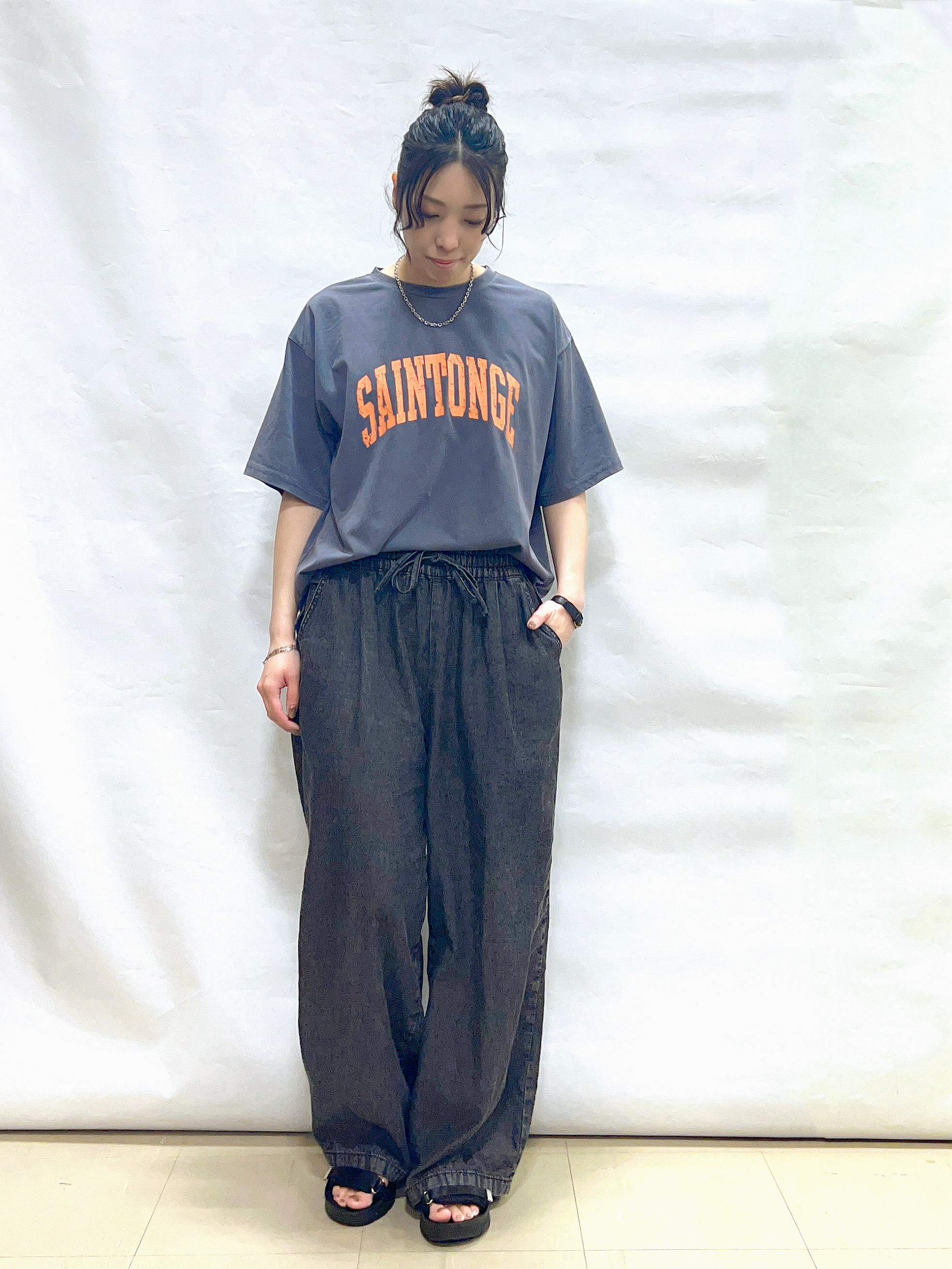 まっつんさんの「SHOO･LA･RUE｜【洗濯機可/S-LL】大人の抜け感 ゆるっと5分袖シャツ」を使ったコーディネート