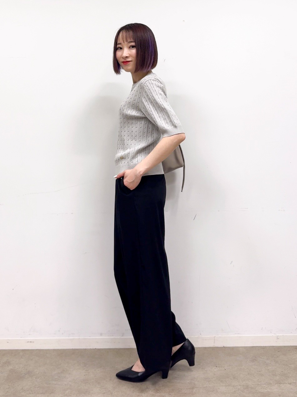 𝐜𝐡𝐢𝐤𝐚さんの「SHOO･LA･RUE｜【洗濯機可/S-LL】ミニケーブルで上品に 5分袖ニット」を使ったコーディネート
