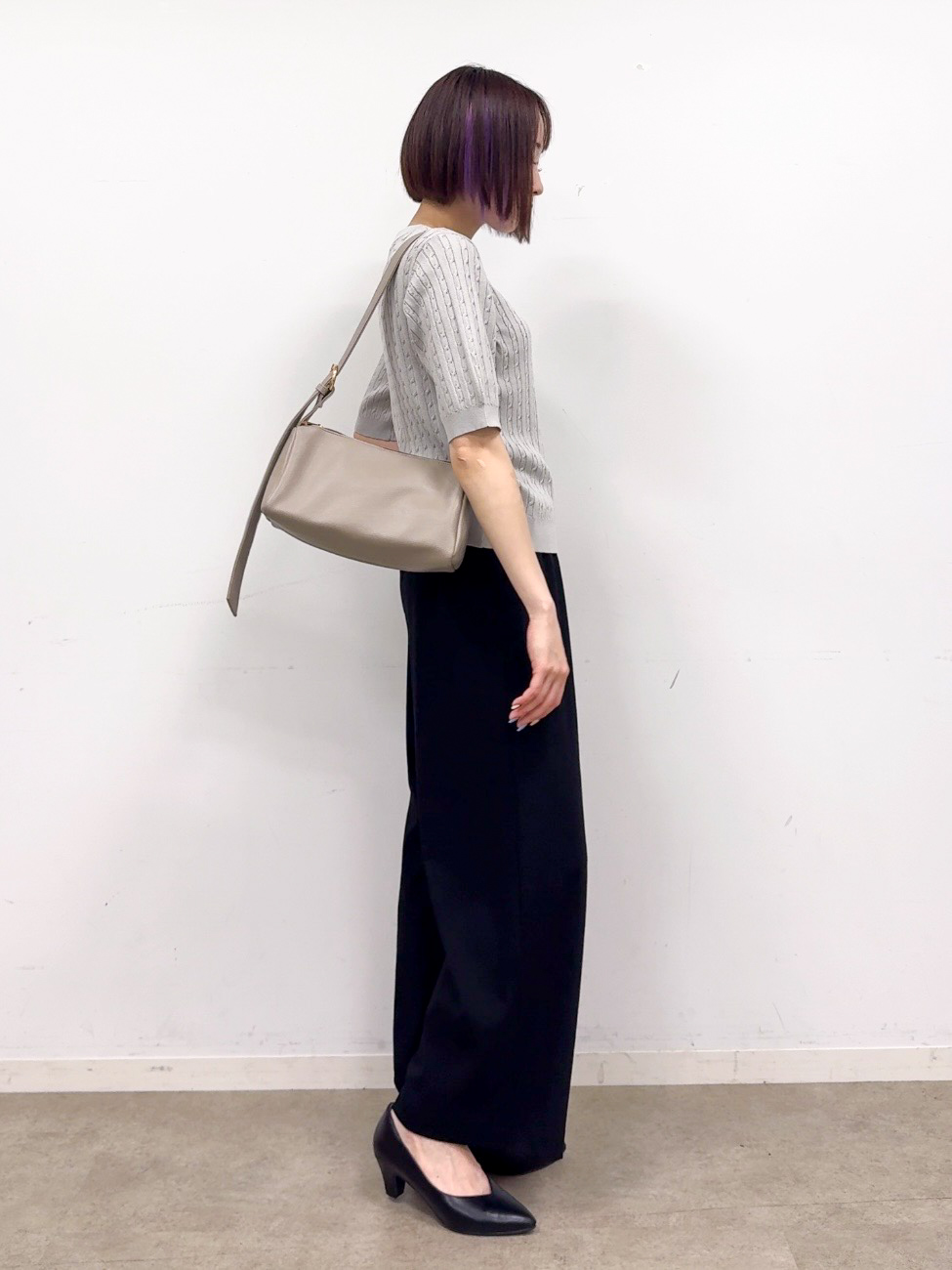 𝐜𝐡𝐢𝐤𝐚さんの「SHOO･LA･RUE｜【洗濯機可/S-LL】ミニケーブルで上品に 5分袖ニット」を使ったコーディネート