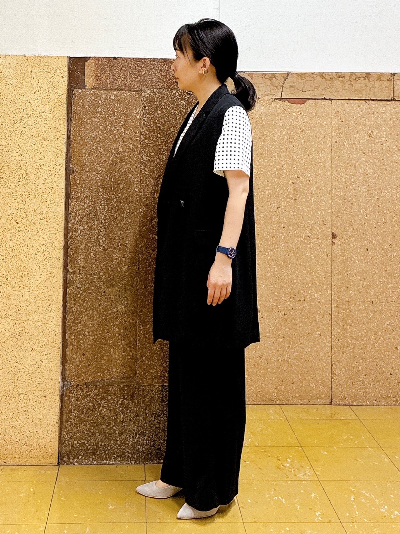 hattoriさんの「INDIVI｜【さらに軽く軽快！／着る日傘】颯爽ジレジャケット」を使ったコーディネート