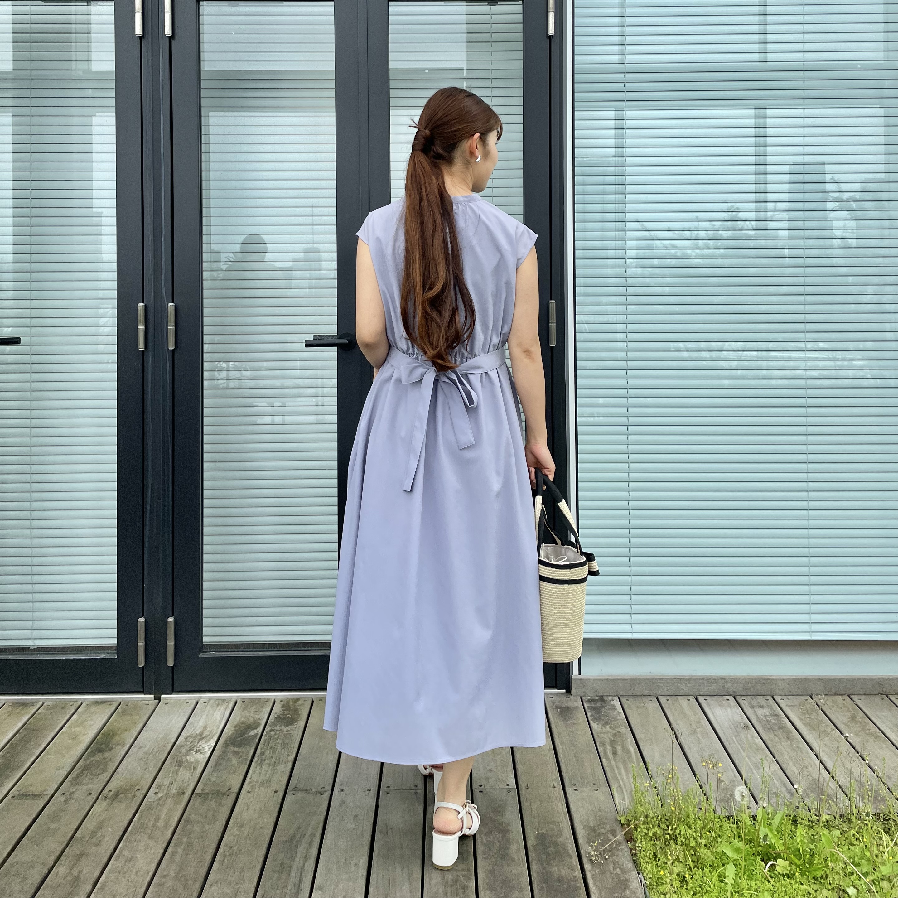 makiさんの「Couture brooch｜【洗える・着映え】リネンライク シアーワンピース」を使ったコーディネート