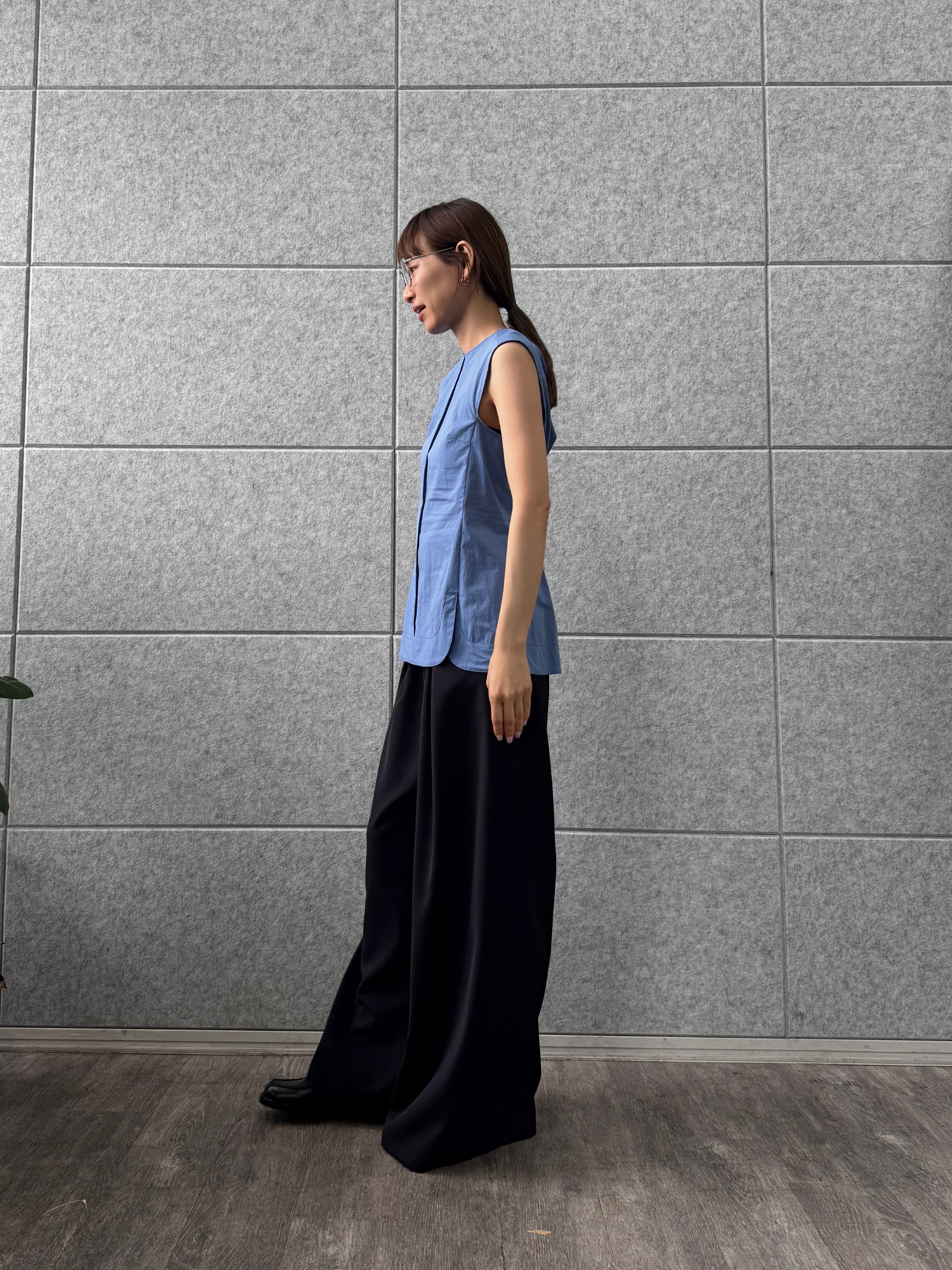 designer yukaさんの「CODE A｜back tack blouse」を使ったコーディネート