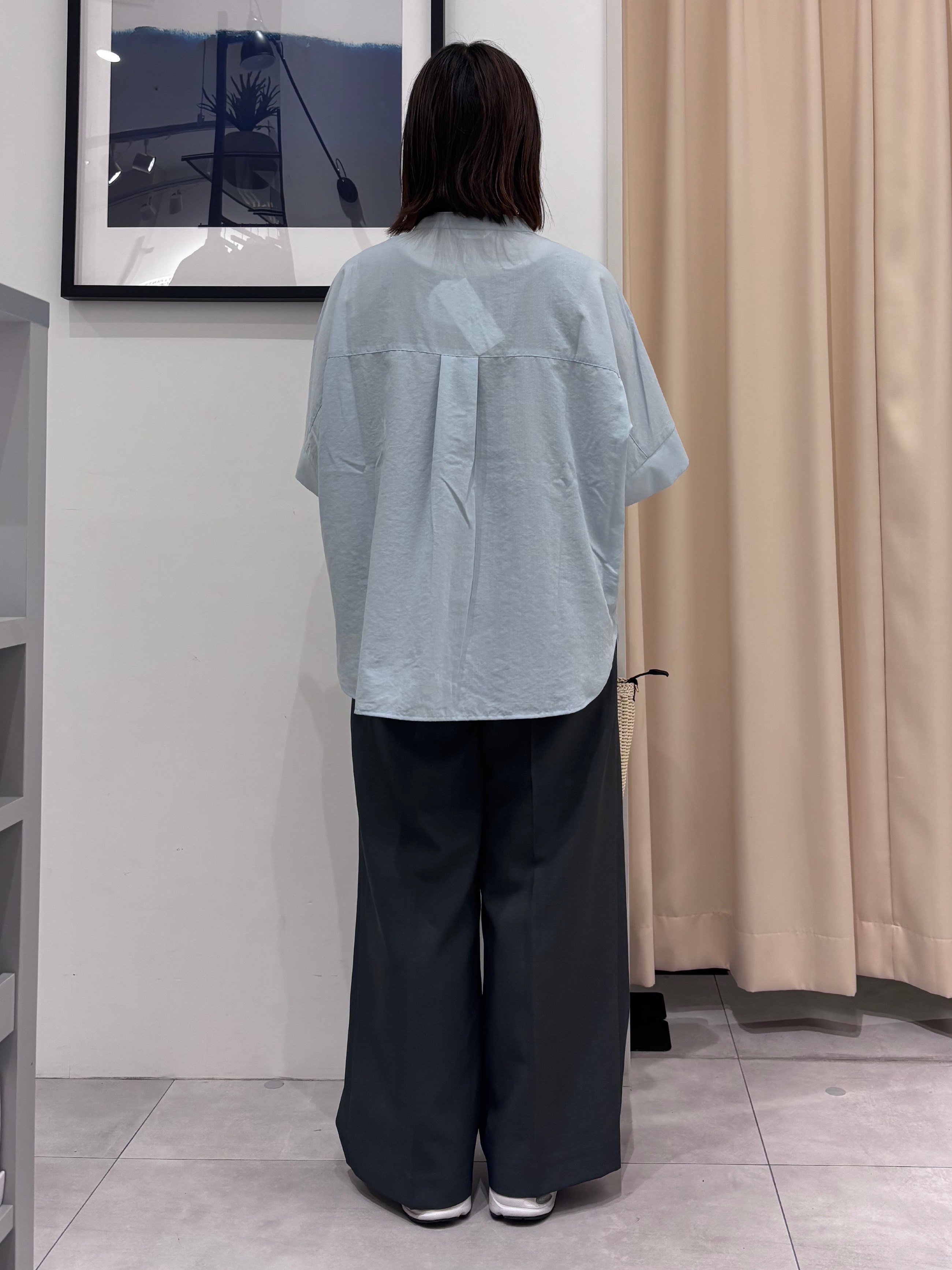 SAKUさんの「THE SHOP TK｜【高レビュー/体型カバー】さらっと快適 ドルマン5分袖ブラウス」を使ったコーディネート