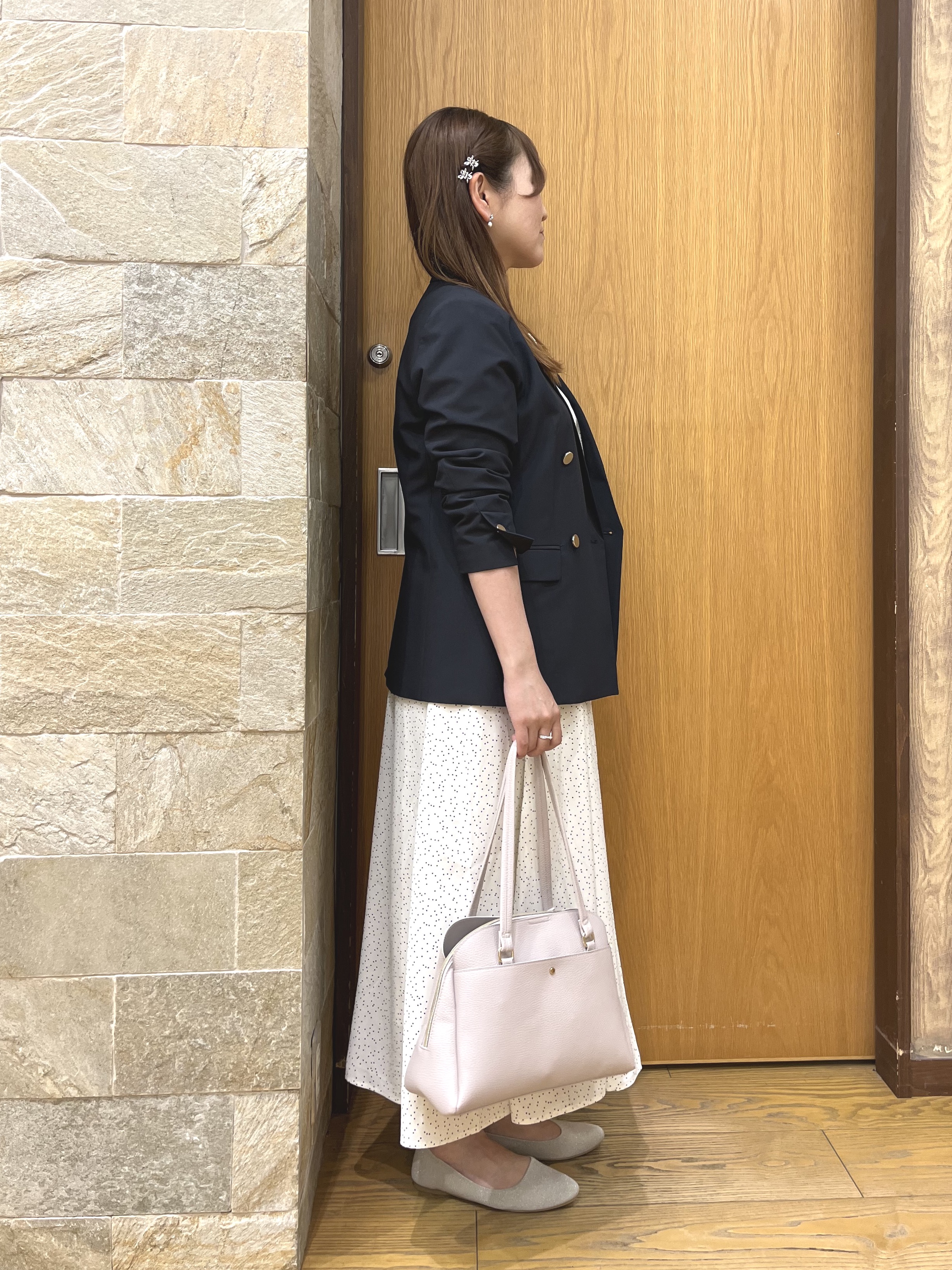 ゆっきーさんの「SHOO･LA･RUE｜【ひんやり/UV/セットアップ可】洗濯後しわになりにくい スキッパーブラウス」を使ったコーディネート