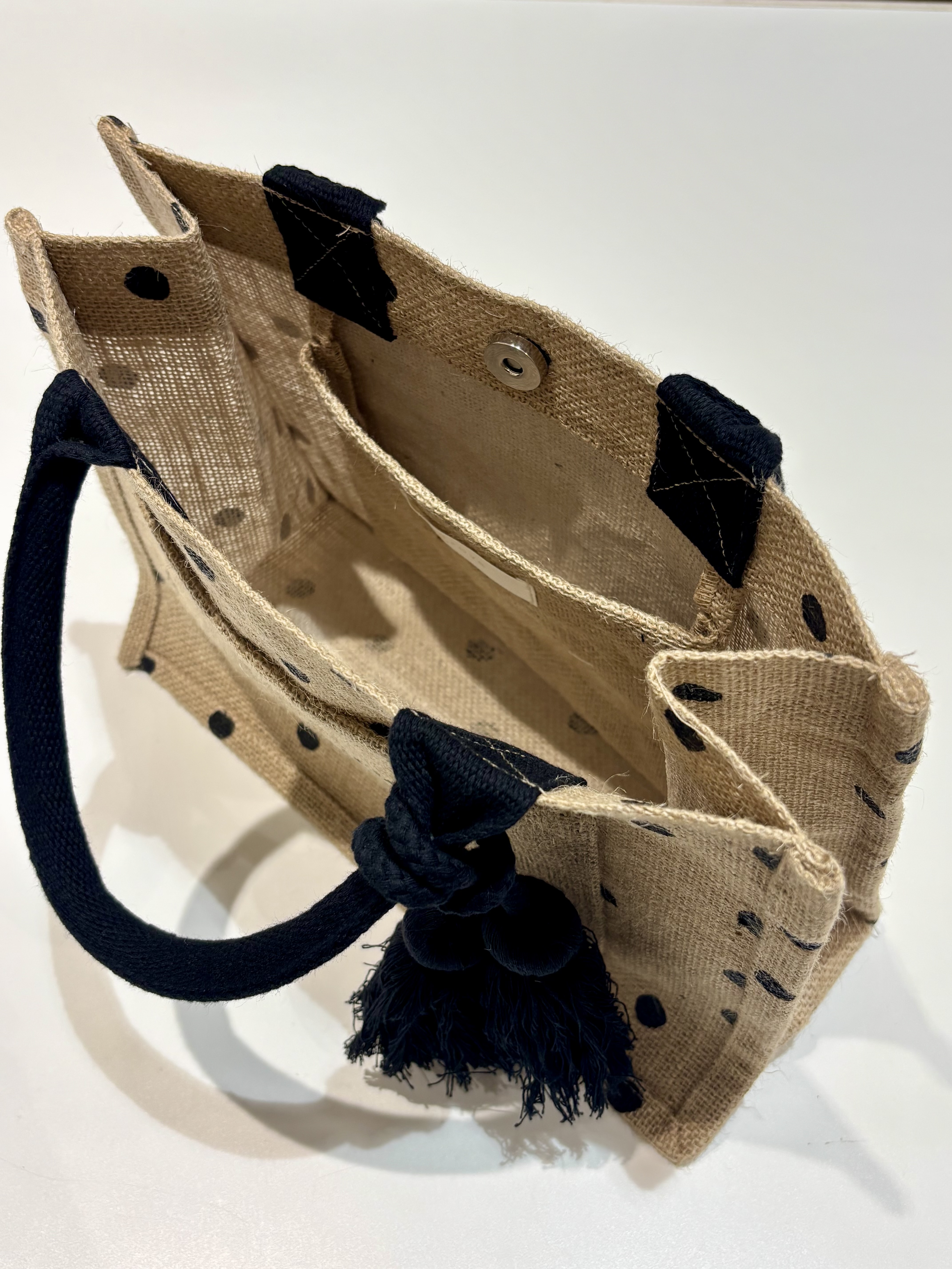 kikiさんの「grove｜【貴島明日香さん着用／イージーケア／接触冷感】麻混スタンドギャザーシャツ」を使ったコーディネート