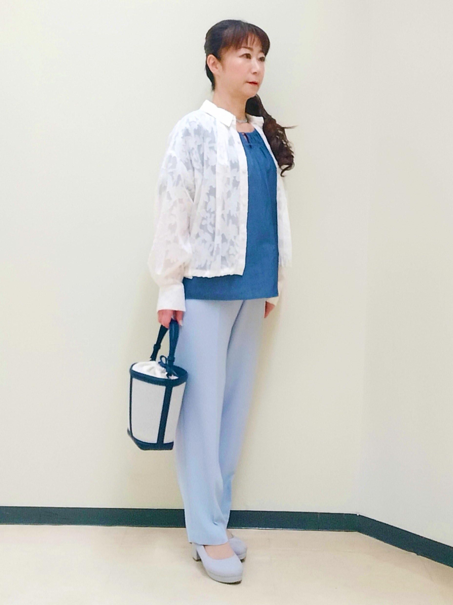 花さんの「Reflect｜【UVカット／接触冷感／セットアップ可】センタープレステーパードパンツ」を使ったコーディネート