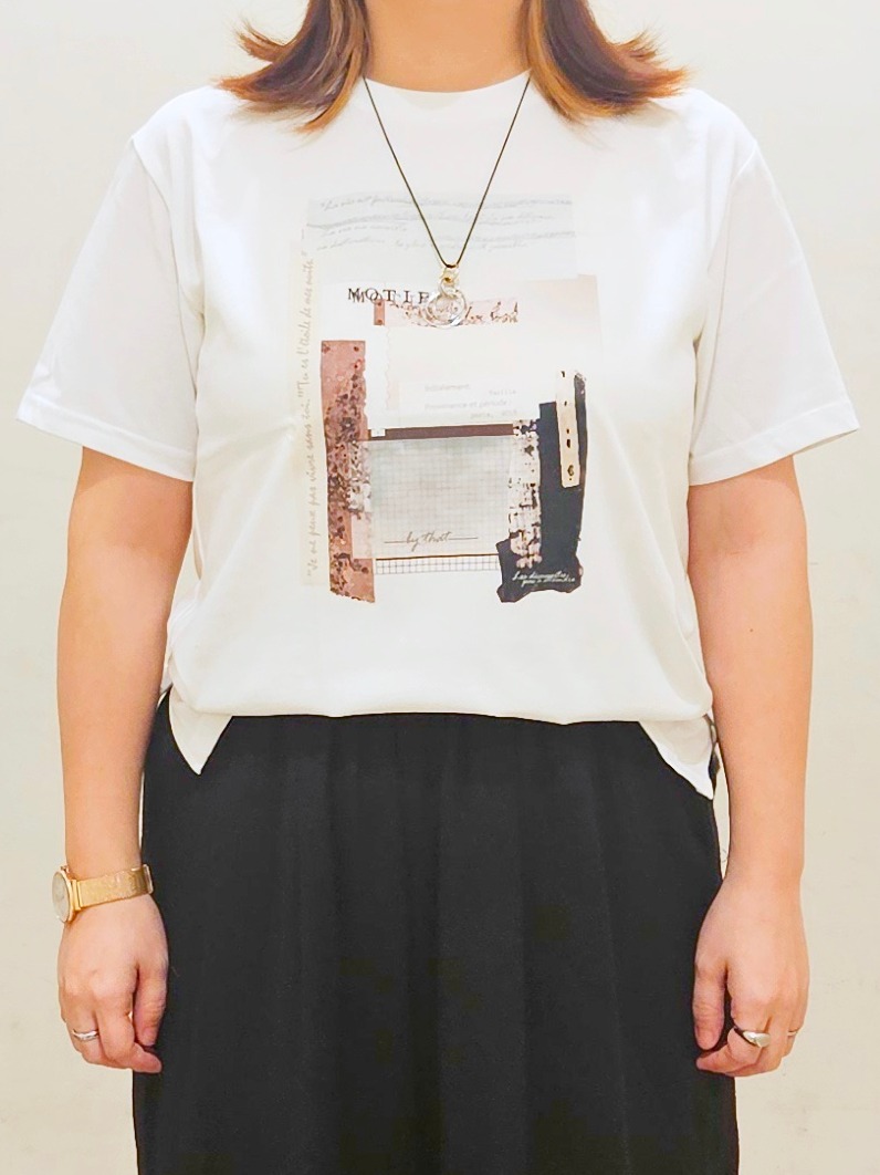 okayuさんの「THE SHOP TK｜【ひんやりさらさら】ロゴアソートクルーネックTシャツ」を使ったコーディネート
