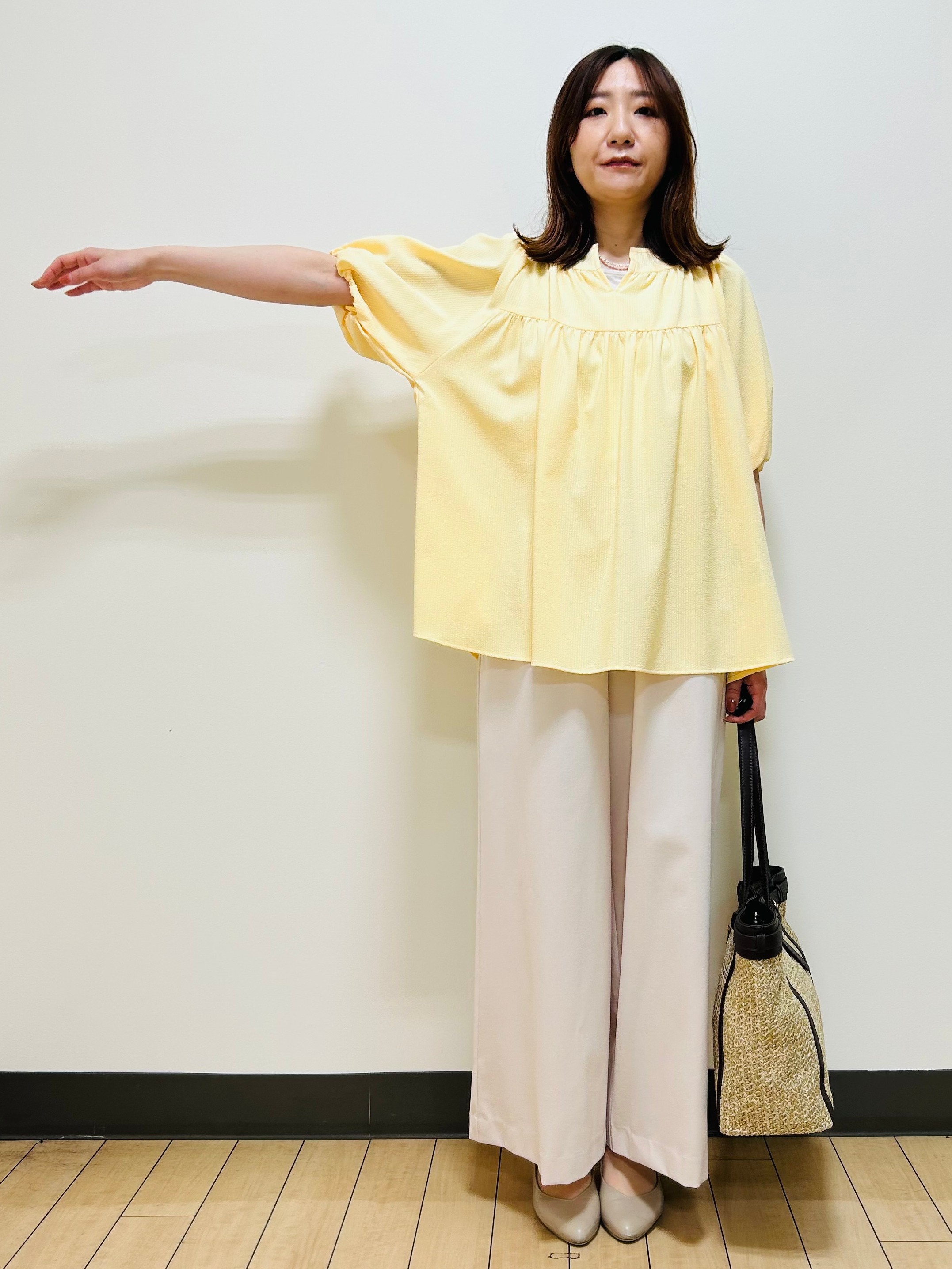 miiiさんの「Reflect｜ギャザーデザインブラウス」を使ったコーディネート