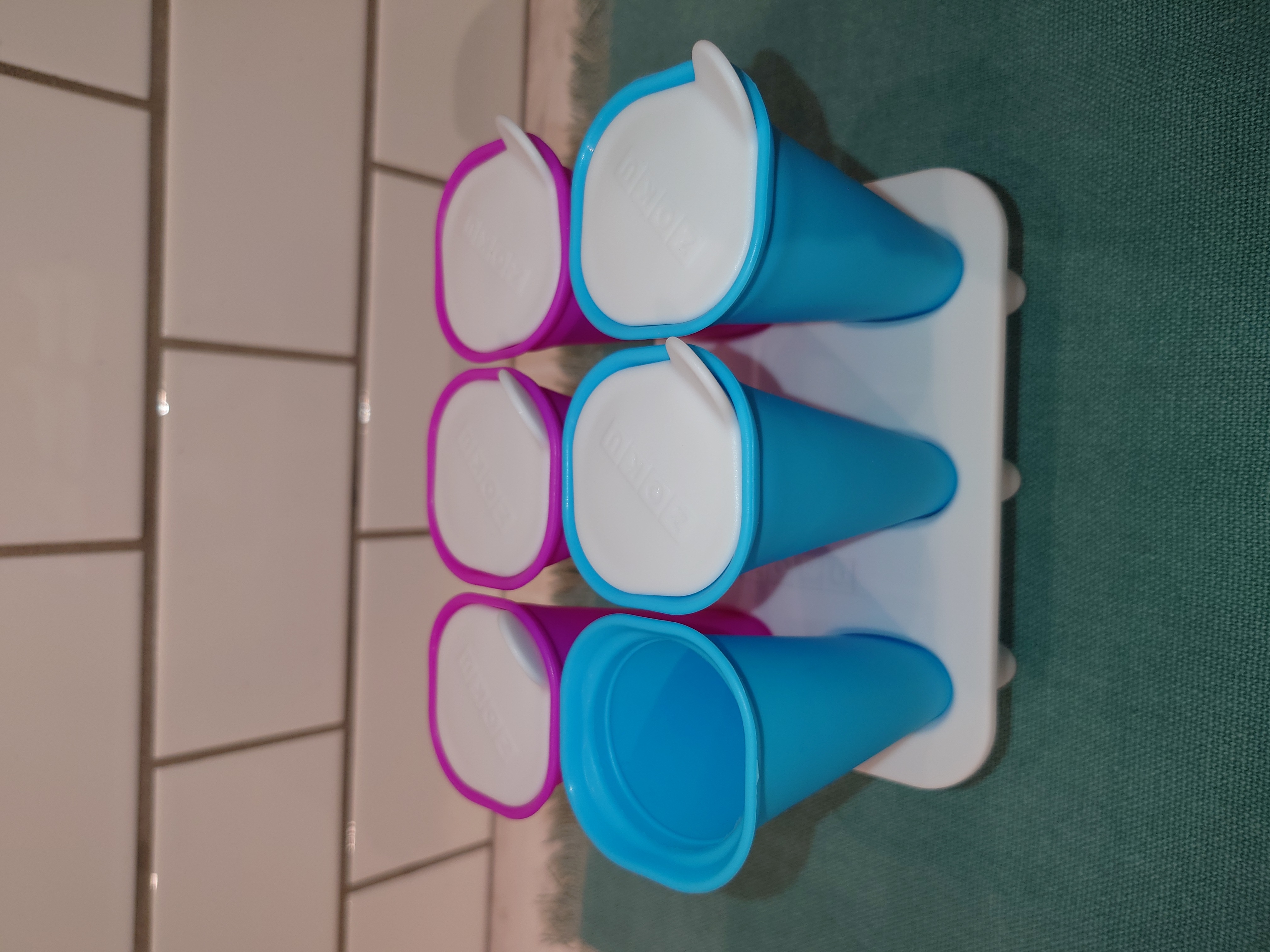 yuu07さんの「212 KITCHEN STORE｜ZOKU Shark モールド 4pc」を使ったコーディネート