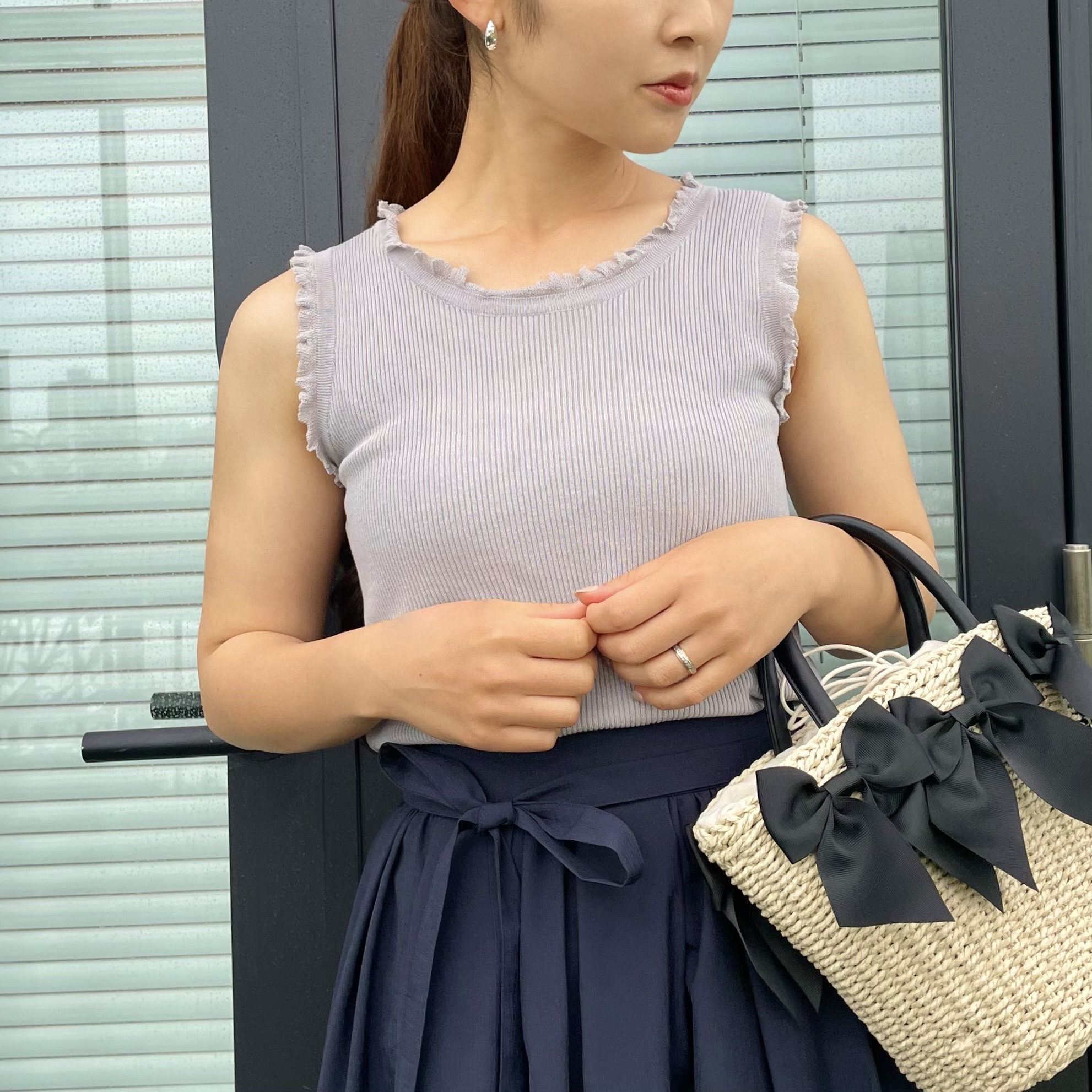 makiさんの「Couture brooch｜【洗える】フリル ニットタンクトップ」を使ったコーディネート