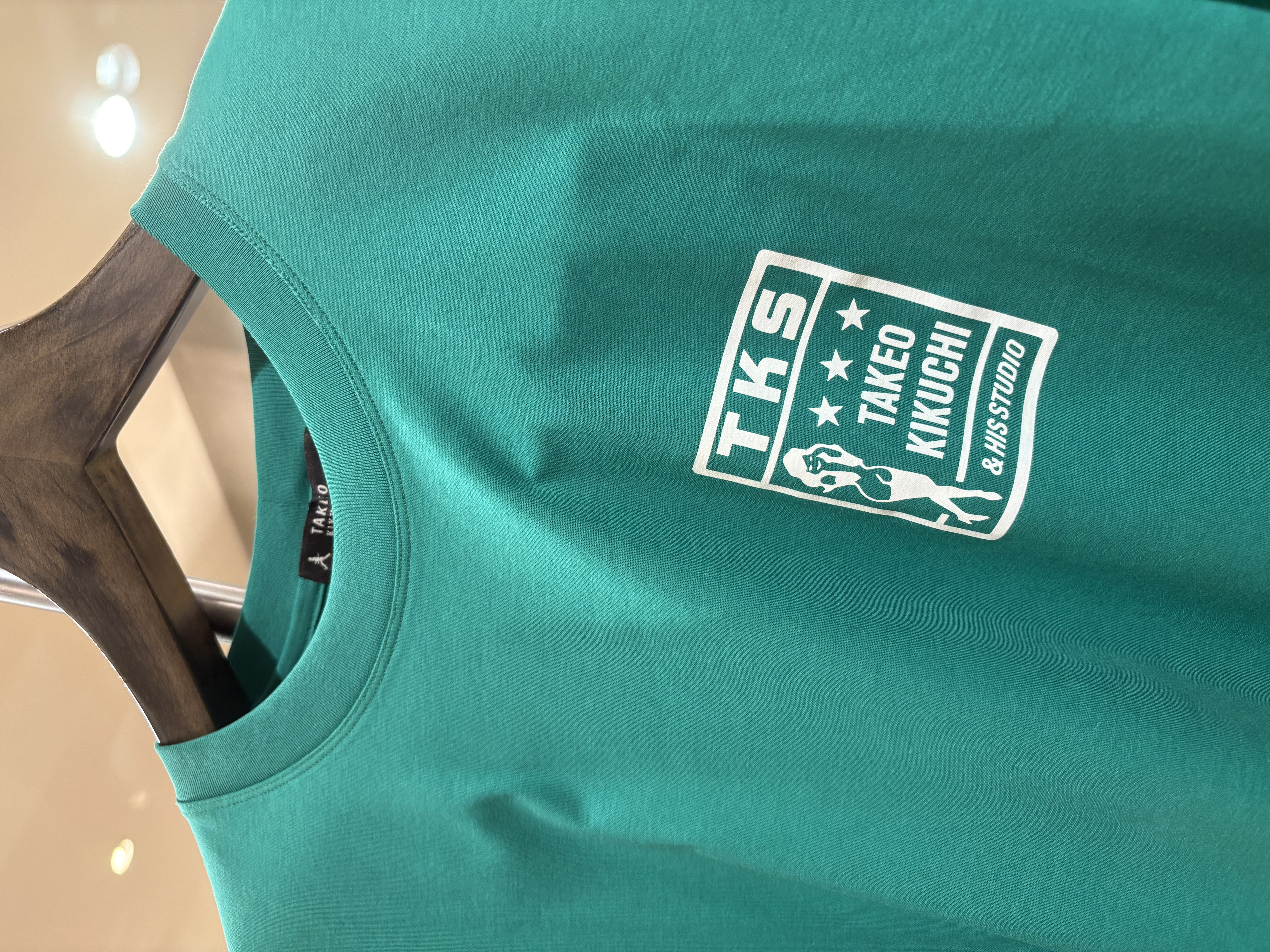マチダさんの「TAKEO KIKUCHI｜【BOWLER HAT LABEL】アイスクリアコットン ピンナップガール 半袖Tシャツ」を使ったコーディネート