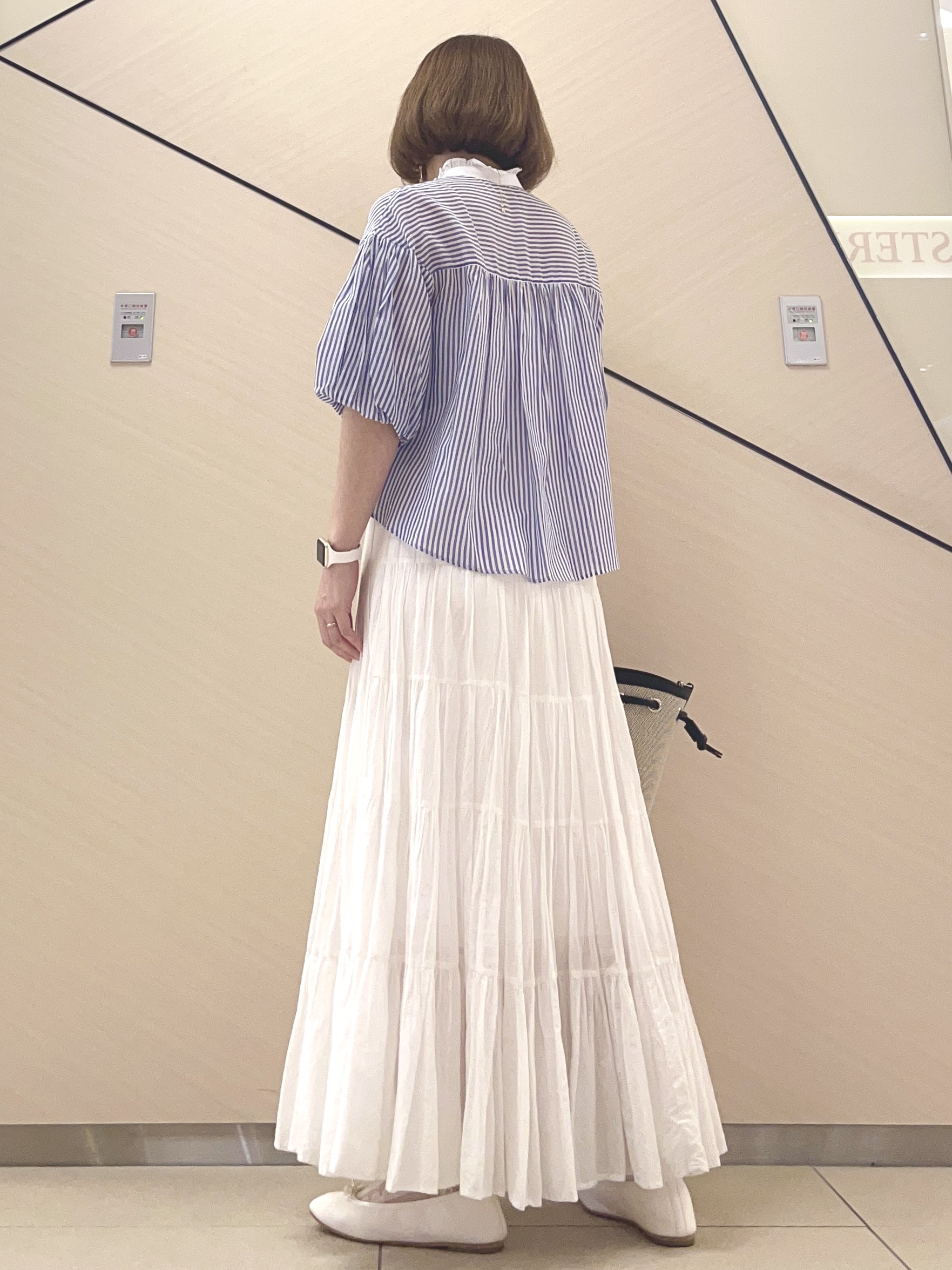 yahataさんの「DRESSTERIOR｜【otonaMUSE5月号掲載/ウォッシャブル】ロンドンストライプクレリックブラウス」を使ったコーディネート