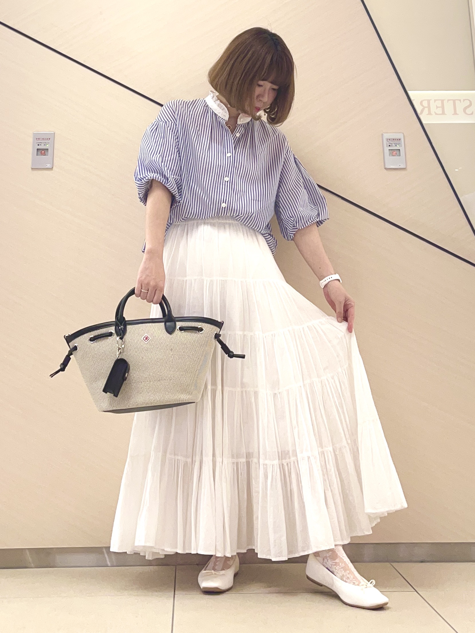 yahataさんの「DRESSTERIOR｜【otonaMUSE5月号掲載/ウォッシャブル】ロンドンストライプクレリックブラウス」を使ったコーディネート