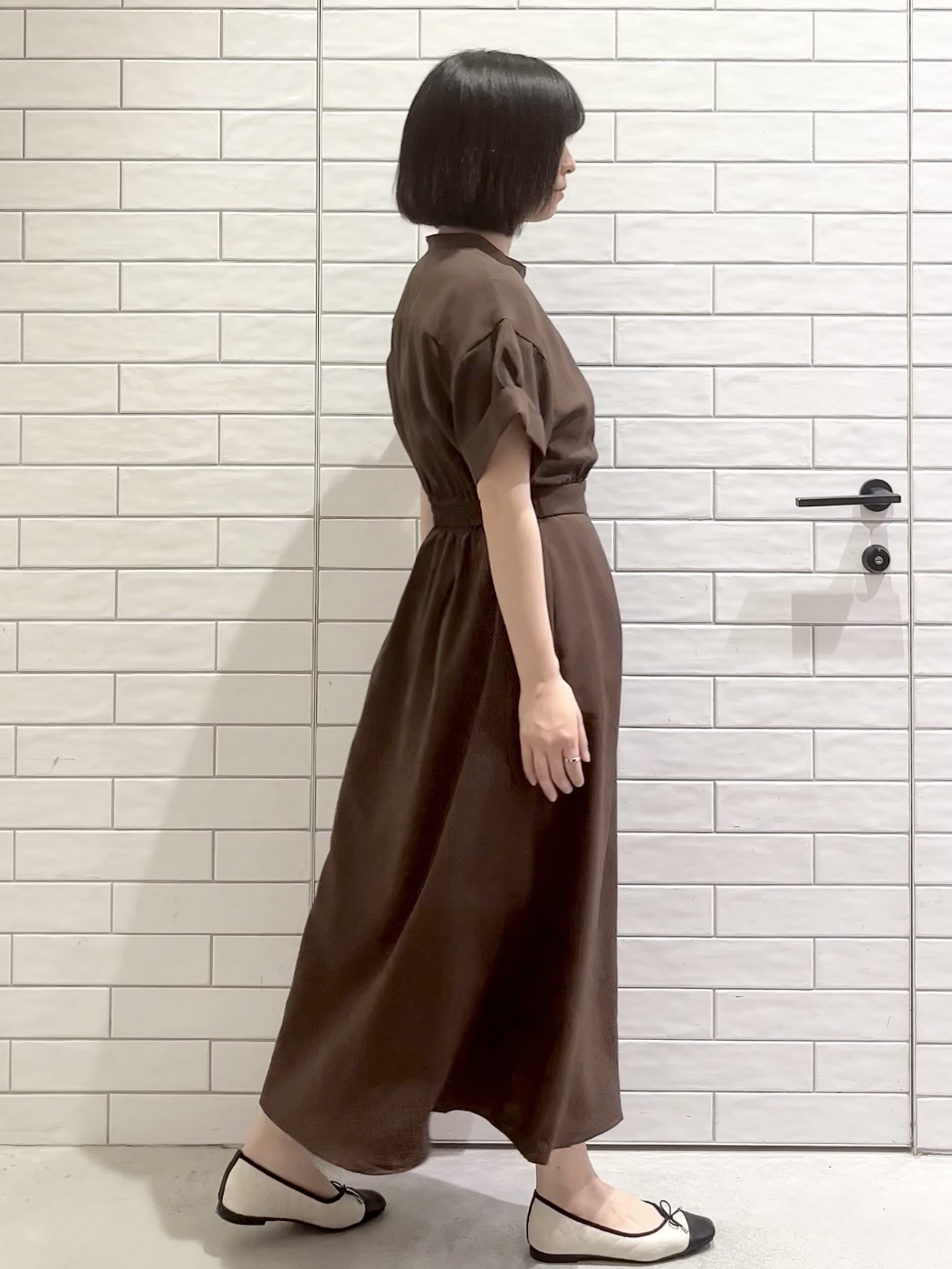 しおりさんの「OPAQUE.CLIP｜【接触冷感／吸水速乾】リネンライク シャツワンピース《洗濯機OK》」を使ったコーディネート