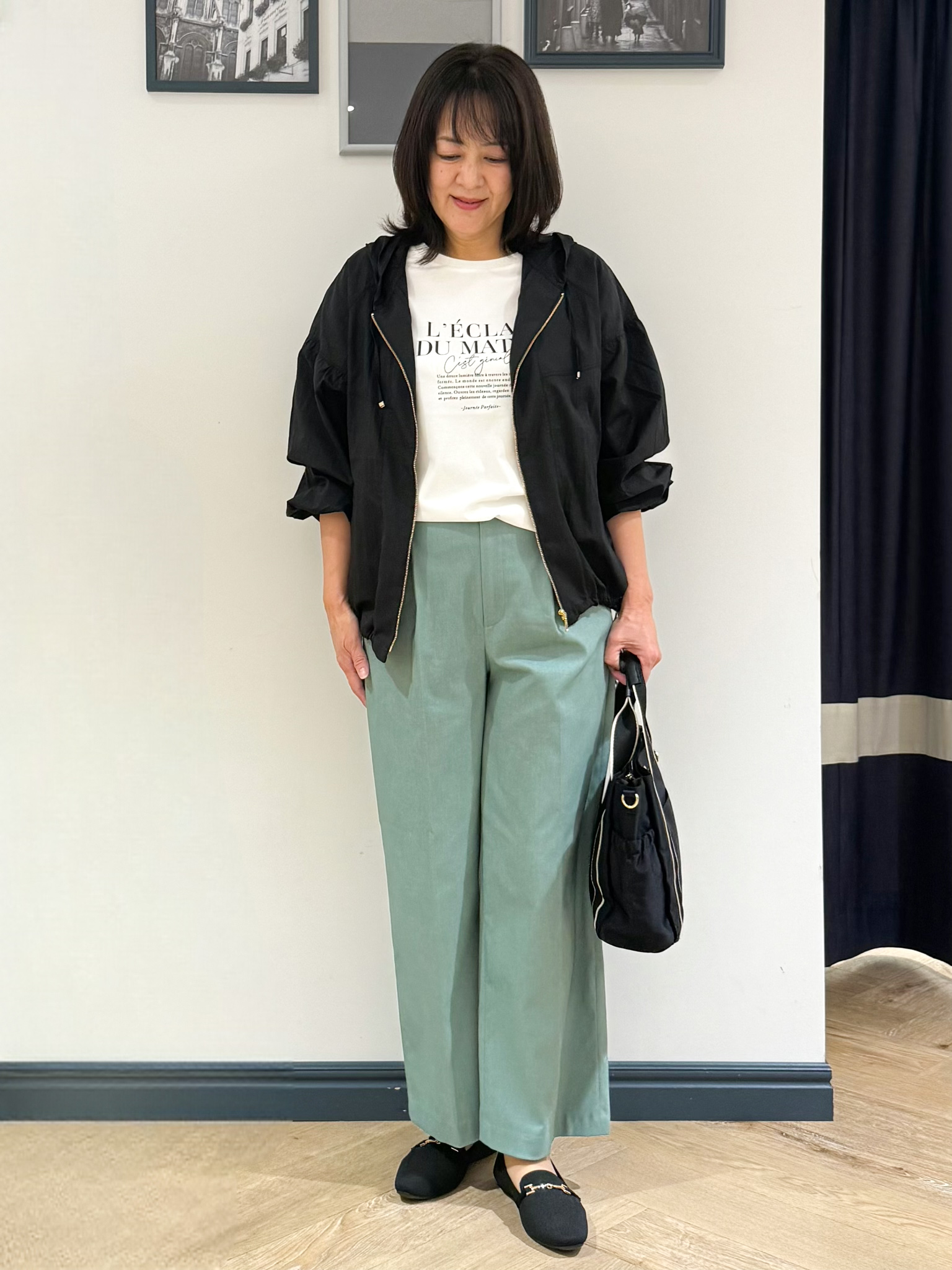 Lilyさんの「grove｜【洗濯機OK】朝晩の気温差に◎軽やかシアーナイロンフーディブルゾン」を使ったコーディネート