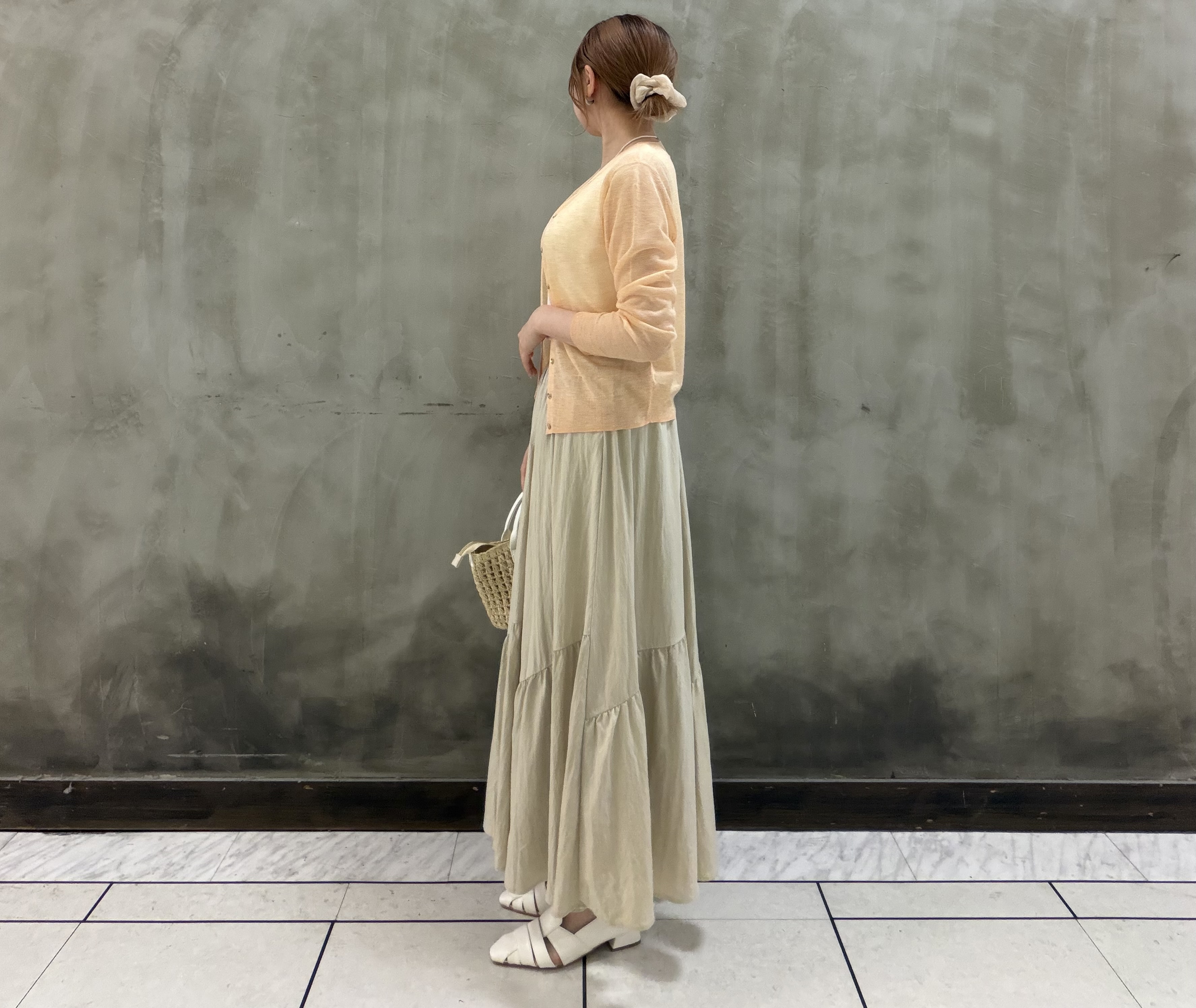 maiさんの「grove｜高評価！【洗える/名品】大人の透け感、シアーカーディガン」を使ったコーディネート
