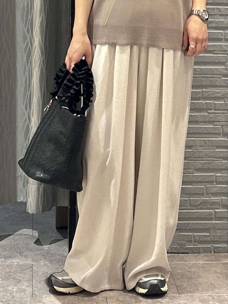 ga_riさんの「THE SHOP TK｜【S-XL/ひんやりタッチ】多機能フレンチスリーブニット 洗濯機OK/UVケア/毛玉になりにくい」を使ったコーディネート