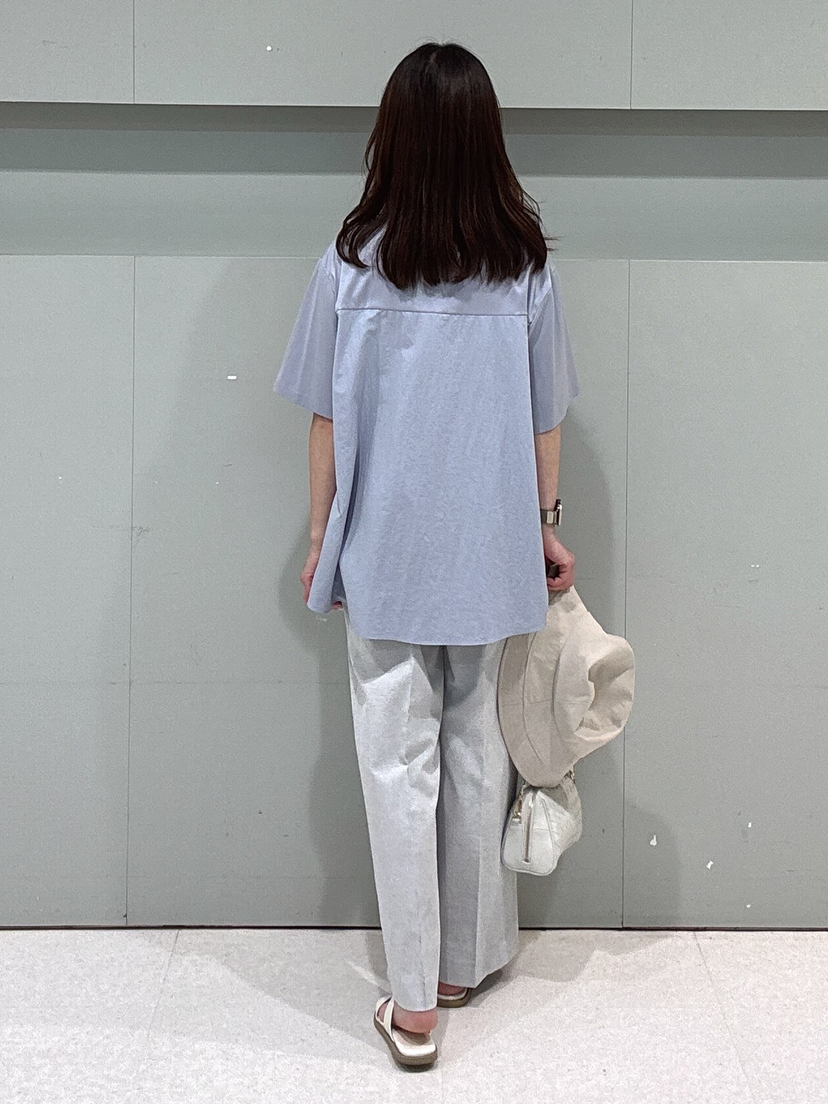 makiさんの「UNTITLED｜【洗える/Tシャツ】異素材ドッキングプルオーバー」を使ったコーディネート