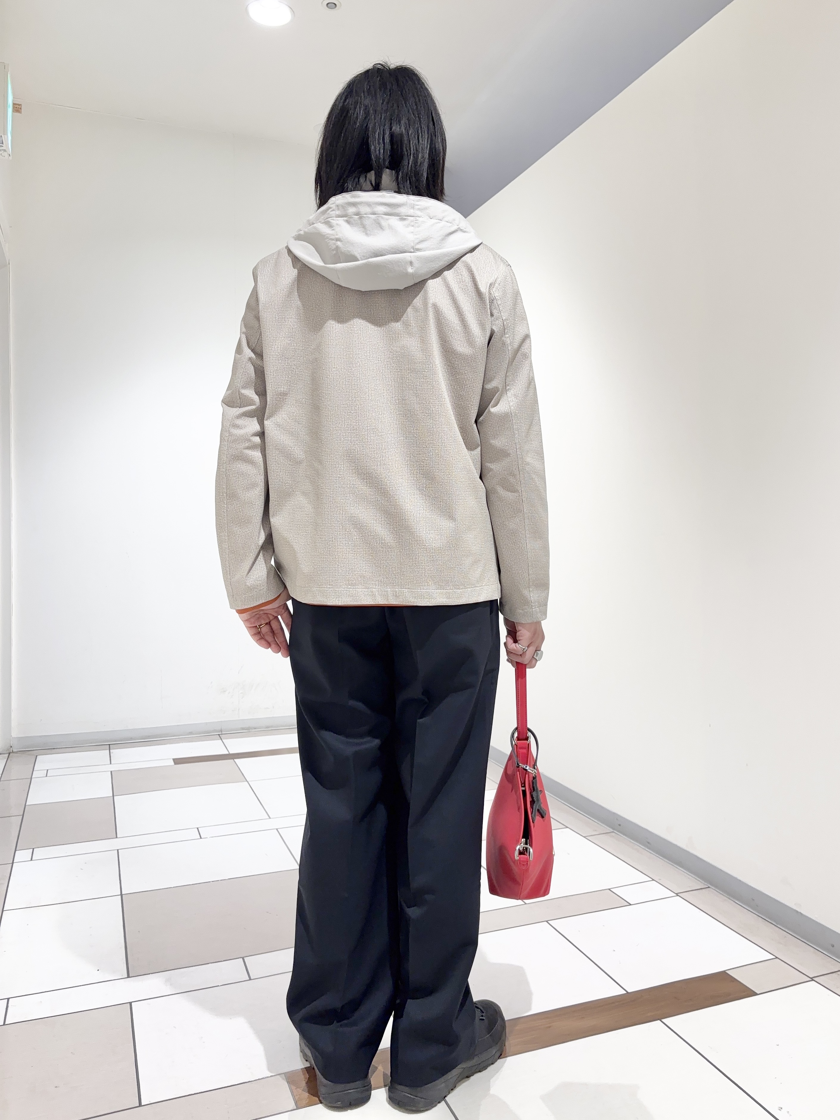 及川さんの「TAKEO KIKUCHI｜2WAYアクティブ ライト ブルゾン」を使ったコーディネート