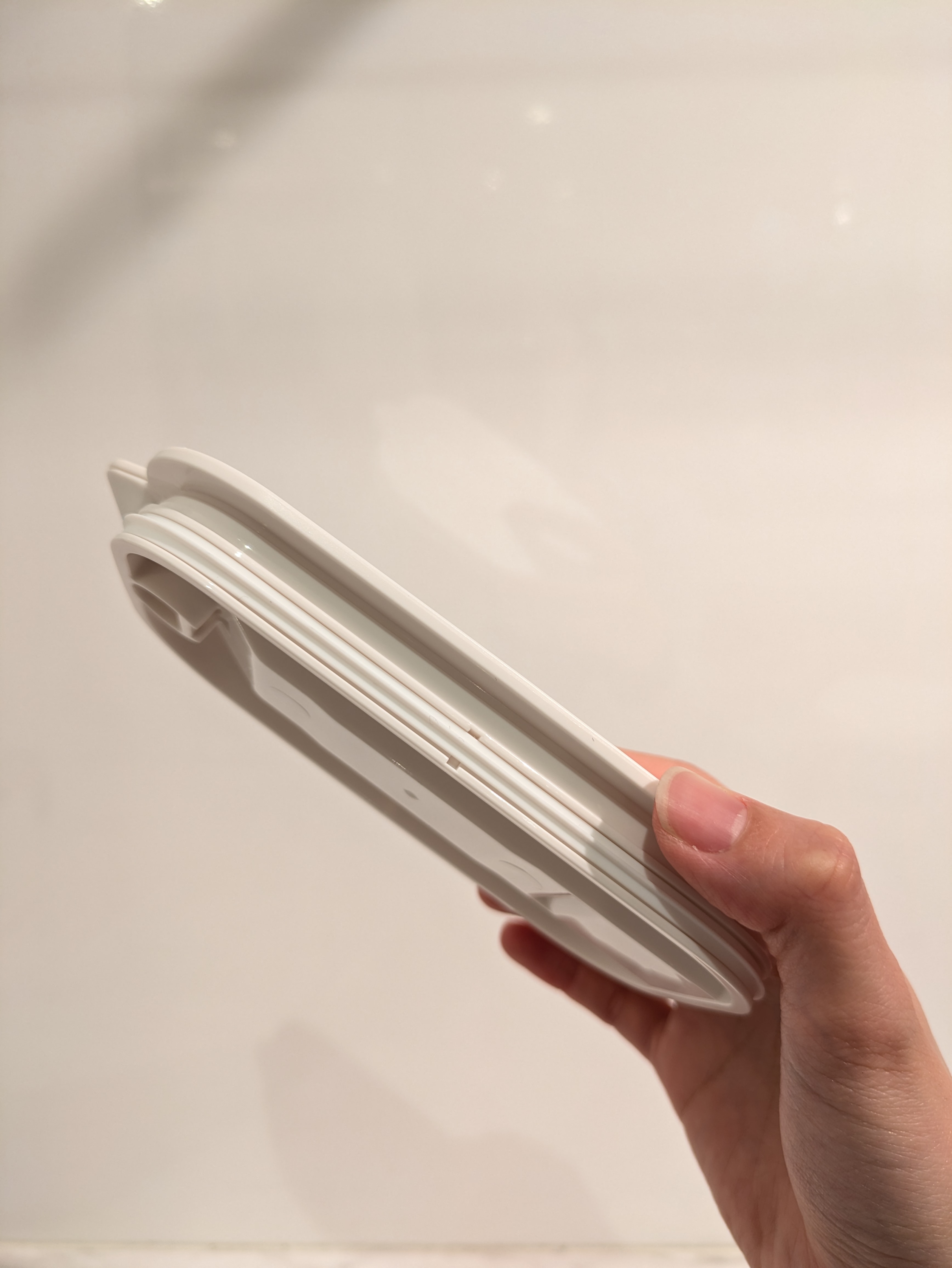 ゆきのさんの「212 KITCHEN STORE｜棚に収まる冷水筒 1.0L WH」を使ったコーディネート