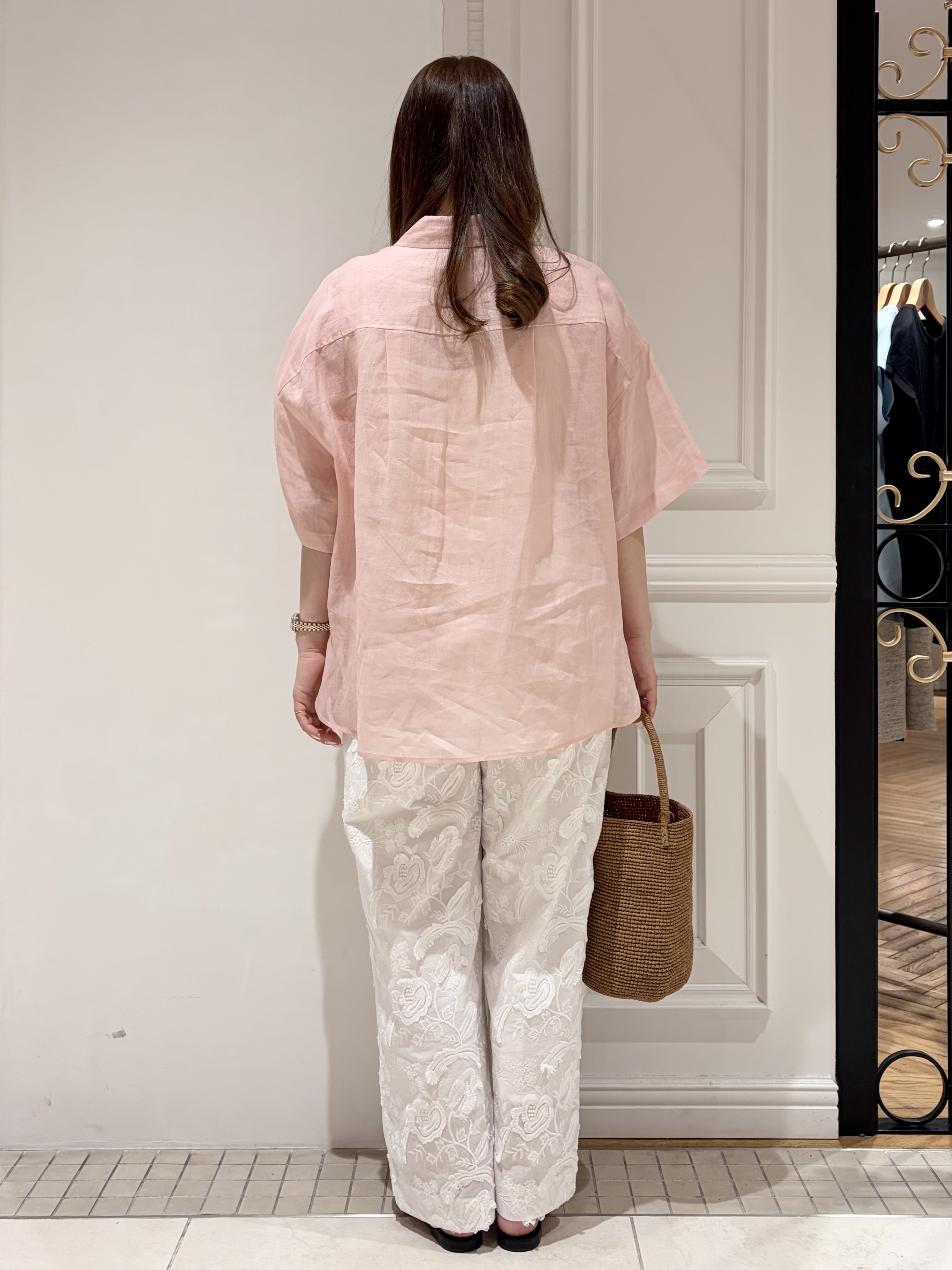minowaさんの「DRESSTERIOR｜ピュアラミー シャツ」を使ったコーディネート