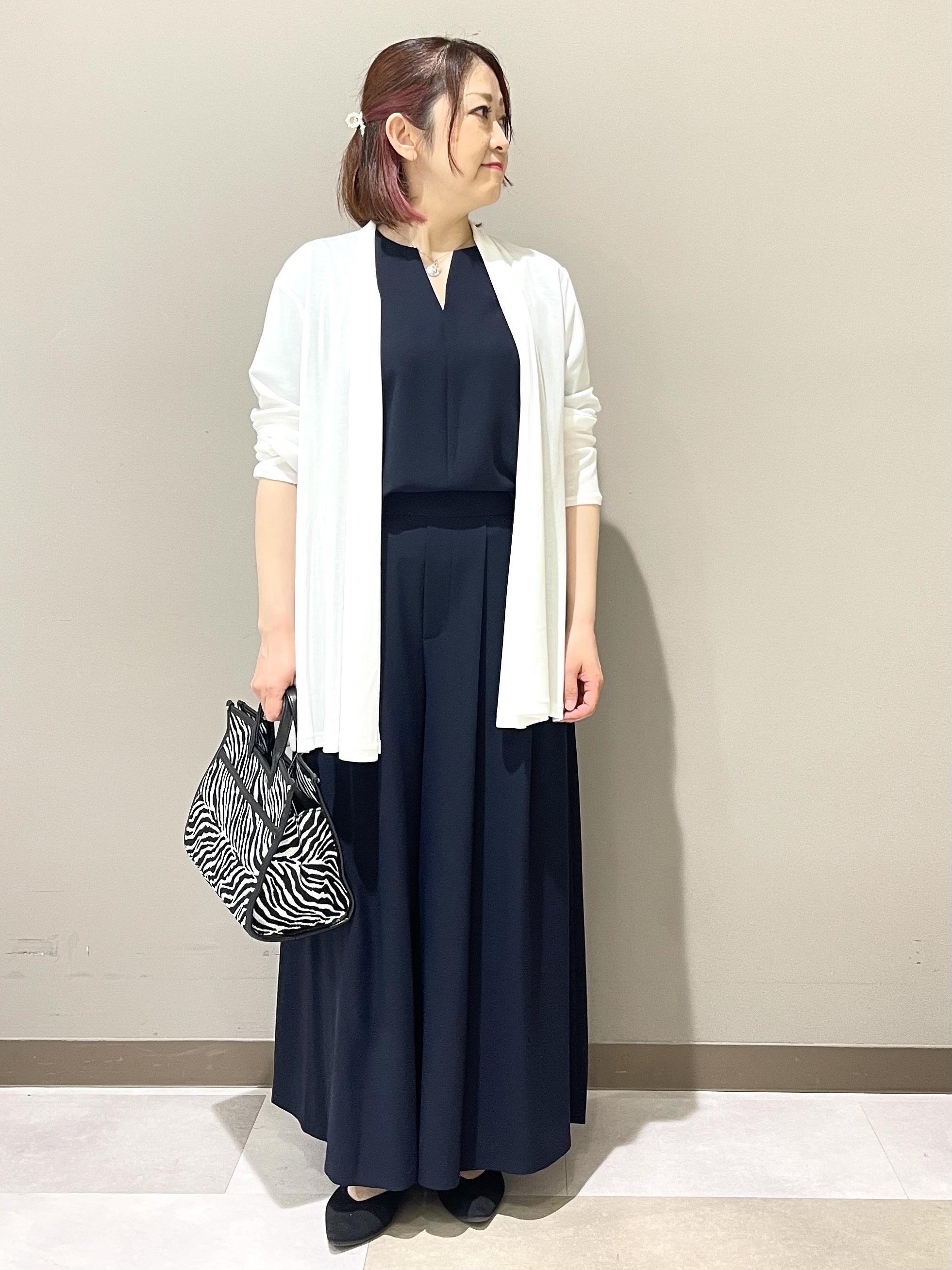 Tomoさんの「UNTITLED｜【接触冷感/UVカット/遮熱機能】フライスジャージカーディガン」を使ったコーディネート
