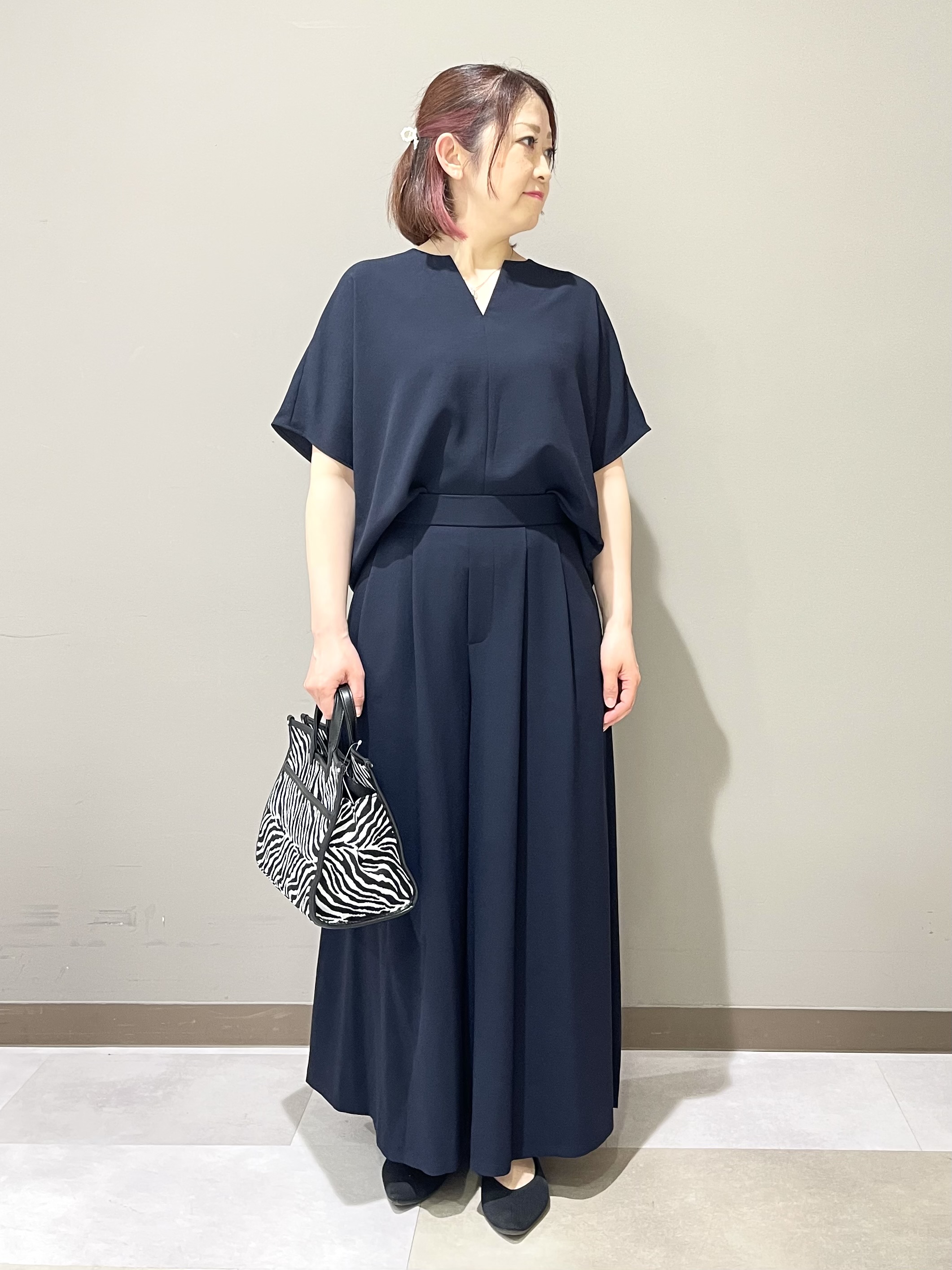 Tomoさんの「UNTITLED｜【接触冷感/UVカット/遮熱機能】フライスジャージカーディガン」を使ったコーディネート