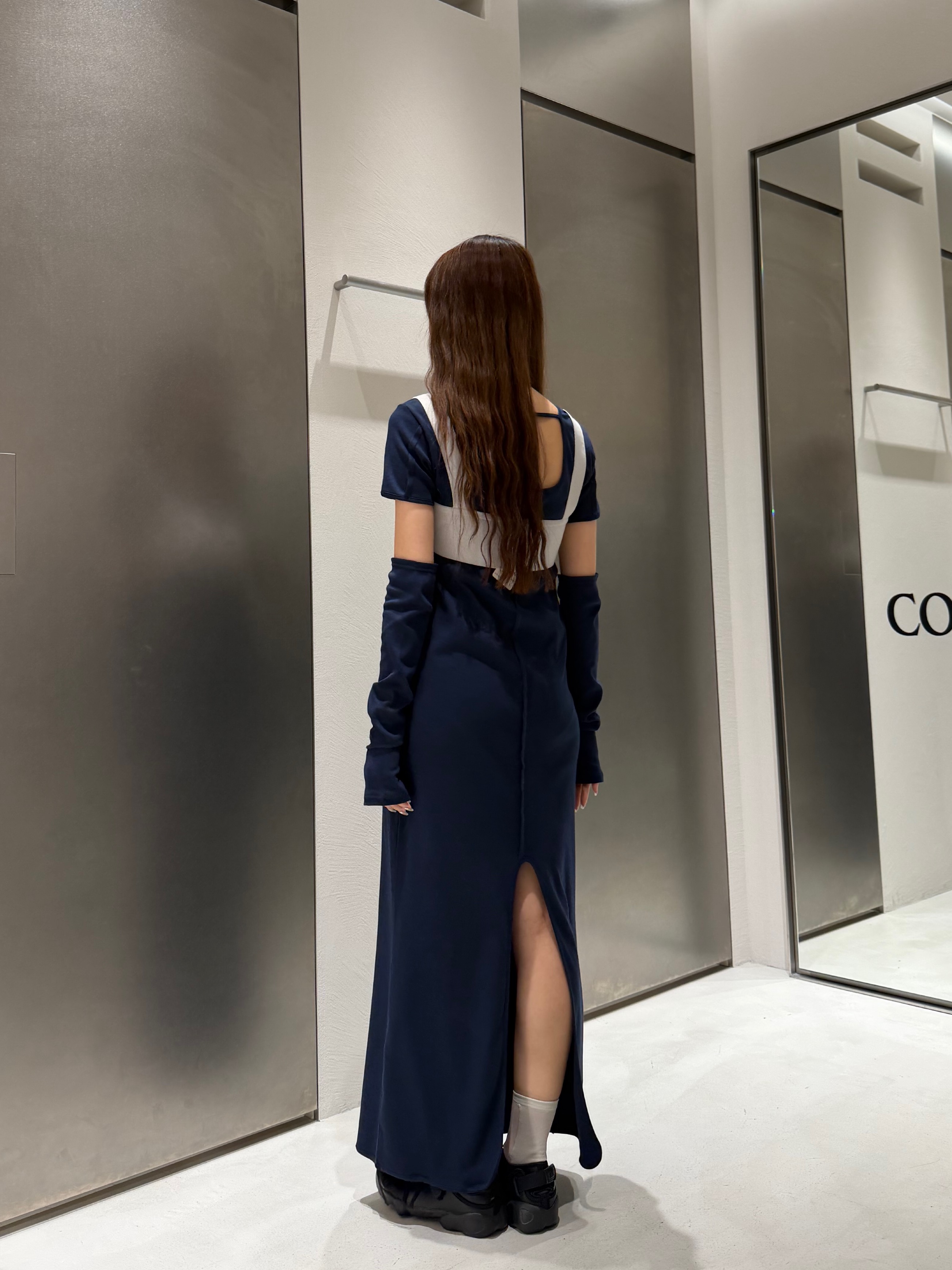 kanamiさんの「CODE A｜arm cover square neck dress」を使ったコーディネート