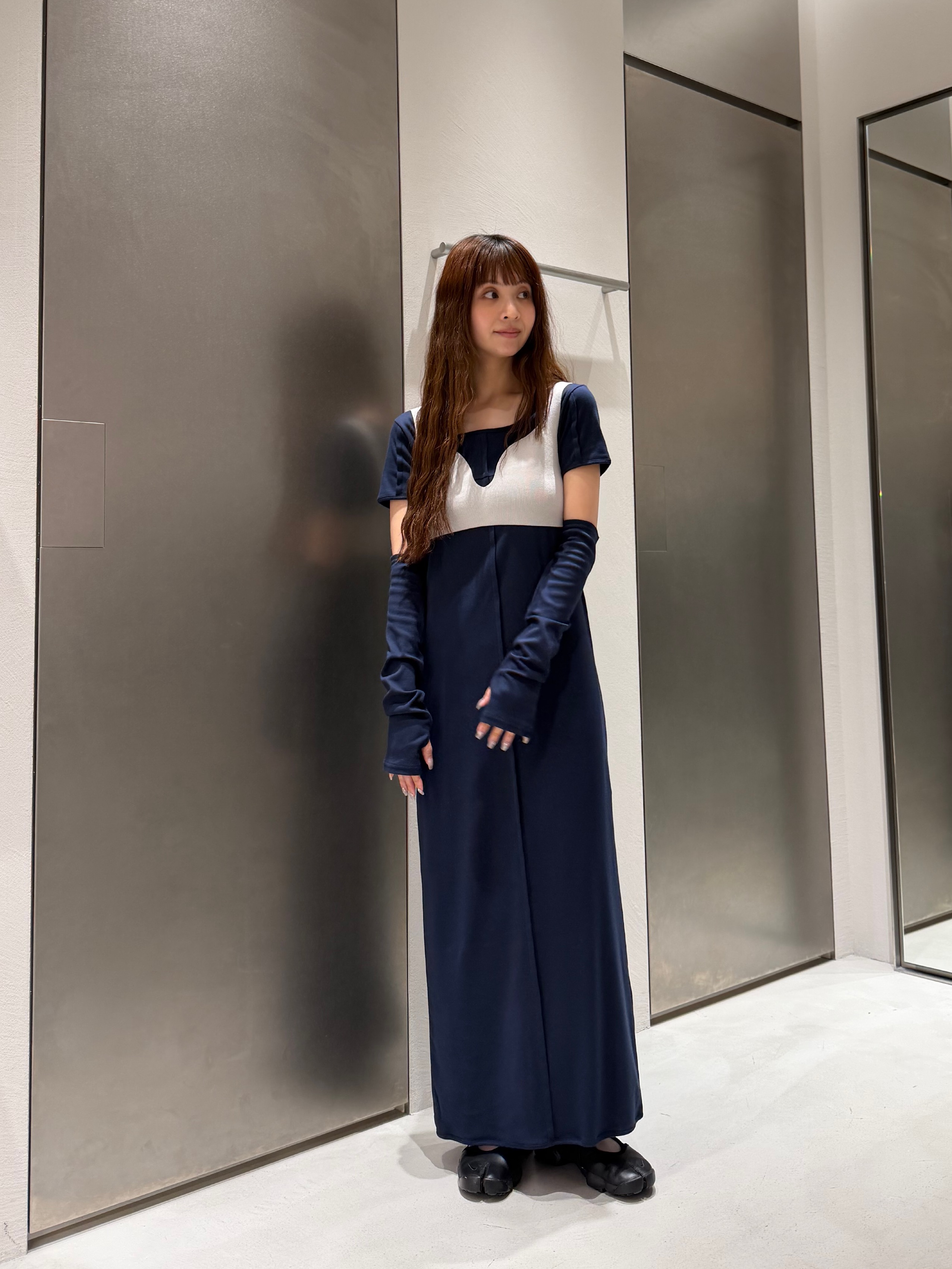 kanamiさんの「CODE A｜arm cover square neck dress」を使ったコーディネート