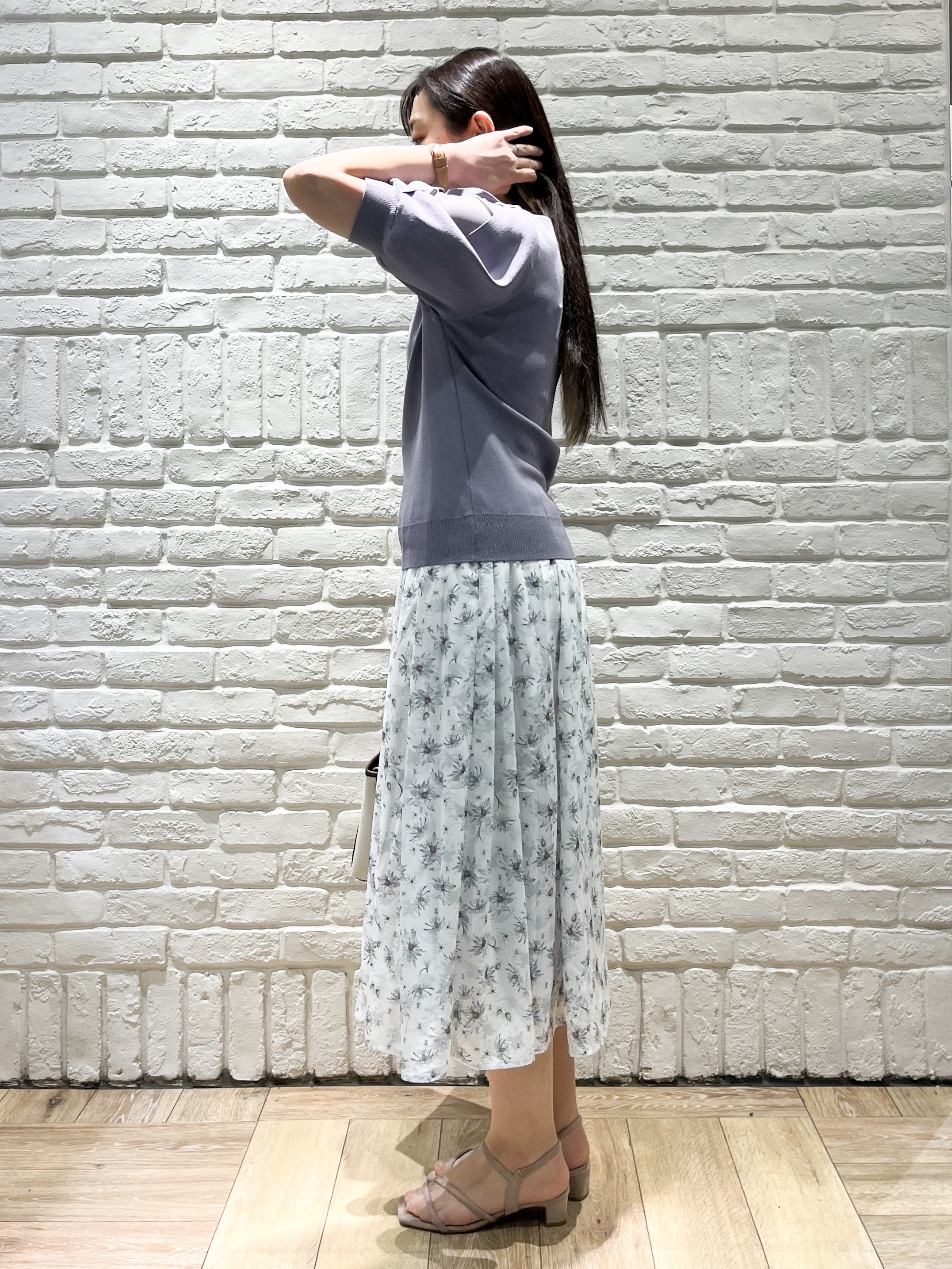 erinaさんの「index｜【接触冷感】クールタッチラップスリーブニット《UVケア／洗濯機OK／XS～3L／9col》」を使ったコーディネート