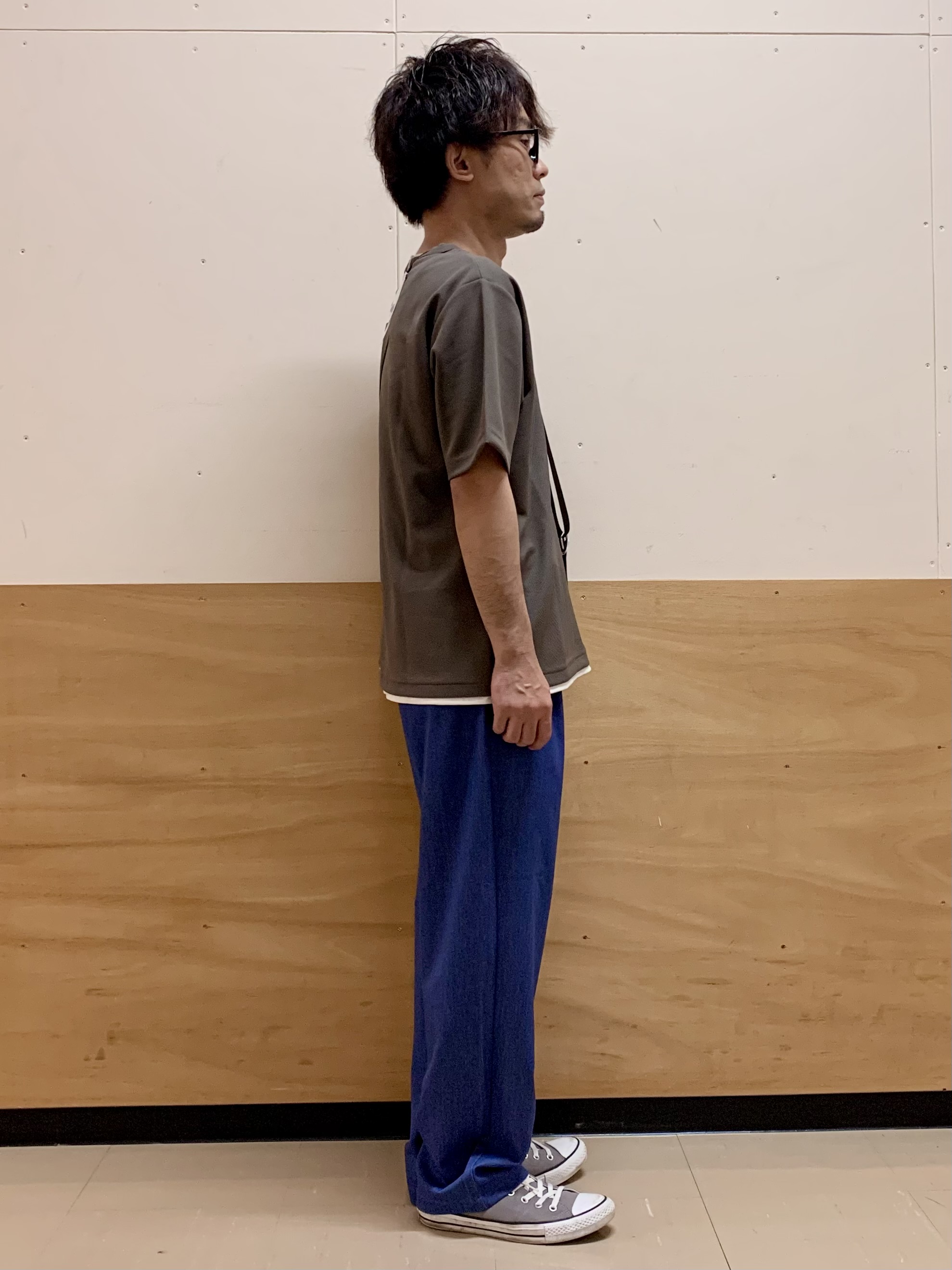 MATUさんの「THE SHOP TK｜【1枚でちゃんとして見える】ヘンリーネック レイヤード風 半袖Tシャツ 洗濯機OK」を使ったコーディネート