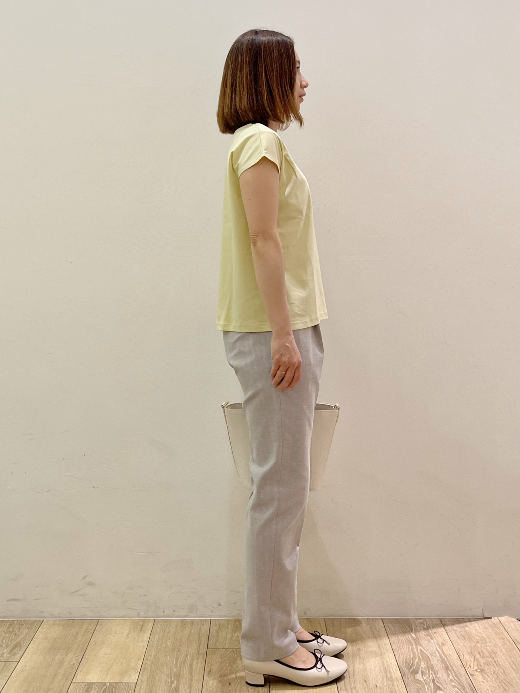 kcさんの「OPAQUE.CLIP｜【接触冷感】ビジューキーネックフレンチトップス《UVケア／洗濯機OK／XS～3L／8col》」を使ったコーディネート