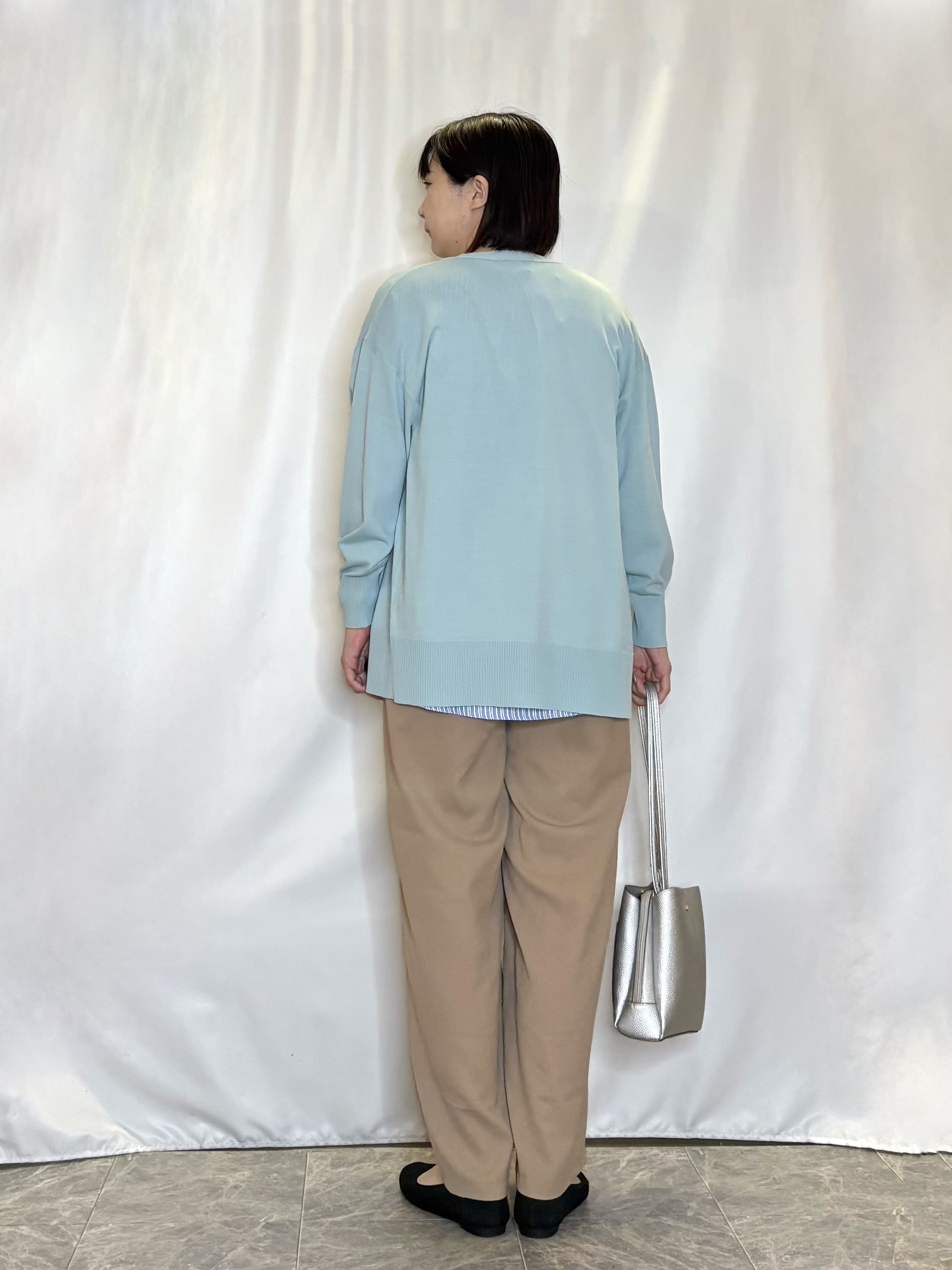 ネリさんの「SHOO･LA･RUE｜【洗濯機可/ひんやり/UV】さらっとしたタッチが心地よい ミドルカーディガン」を使ったコーディネート