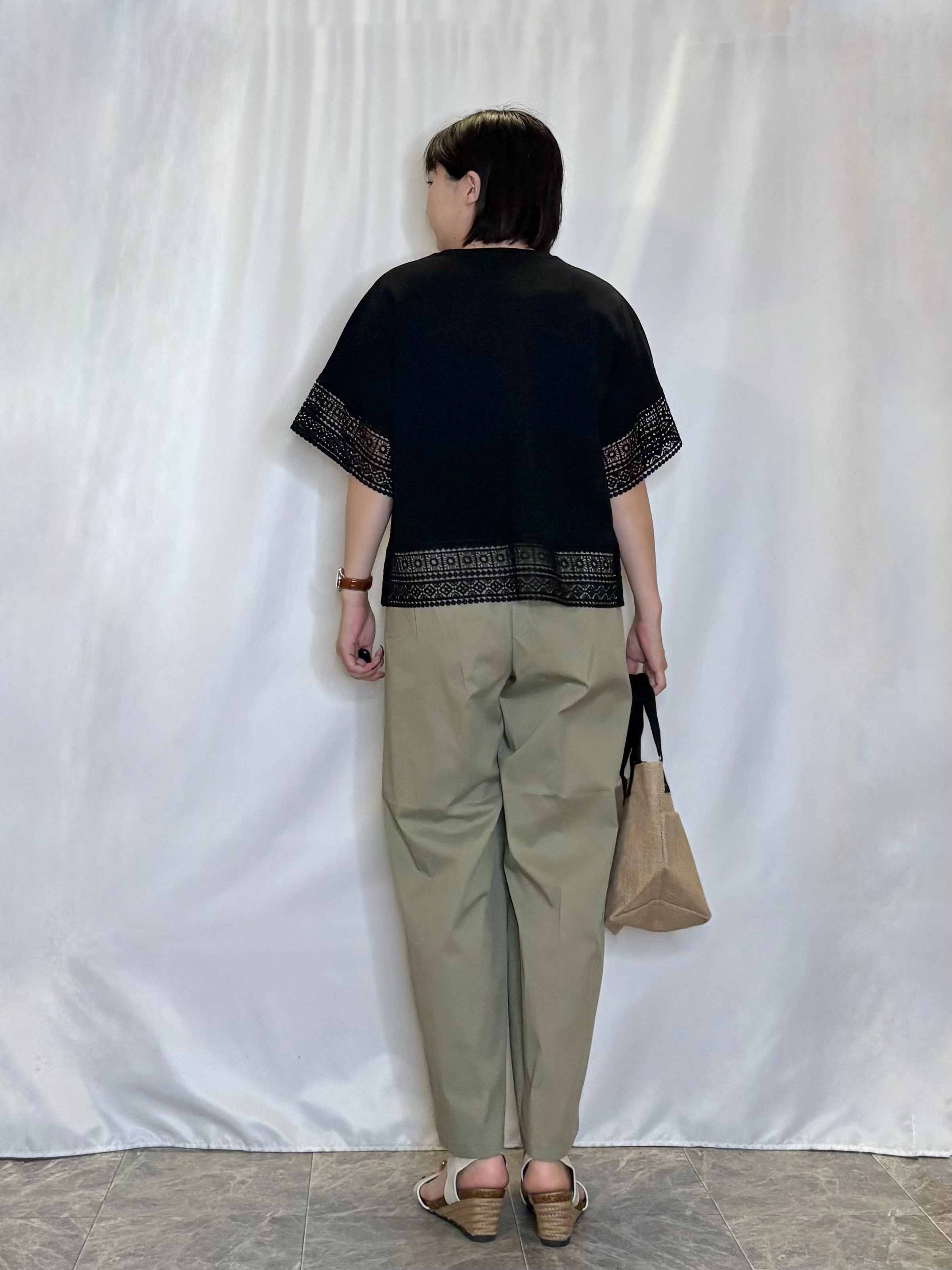 ネリさんの「SHOO･LA･RUE｜【洗濯機可/ひんやり/体型カバー/S-LL】レース使いがポイント デザインTシャツ」を使ったコーディネート