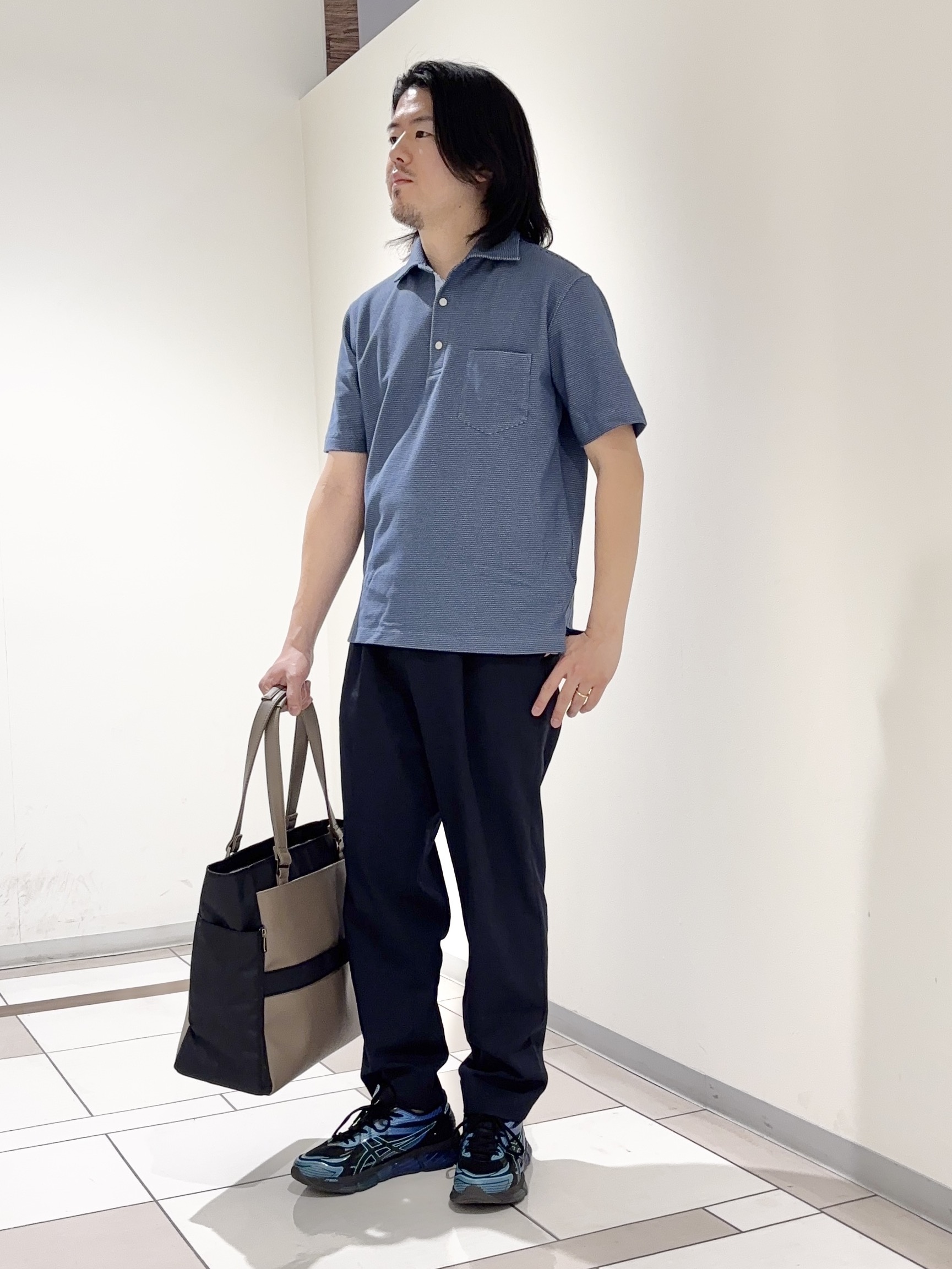 及川さんの「TAKEO KIKUCHI｜【抗菌防臭】ステイフレッシュ ポロシャツ」を使ったコーディネート