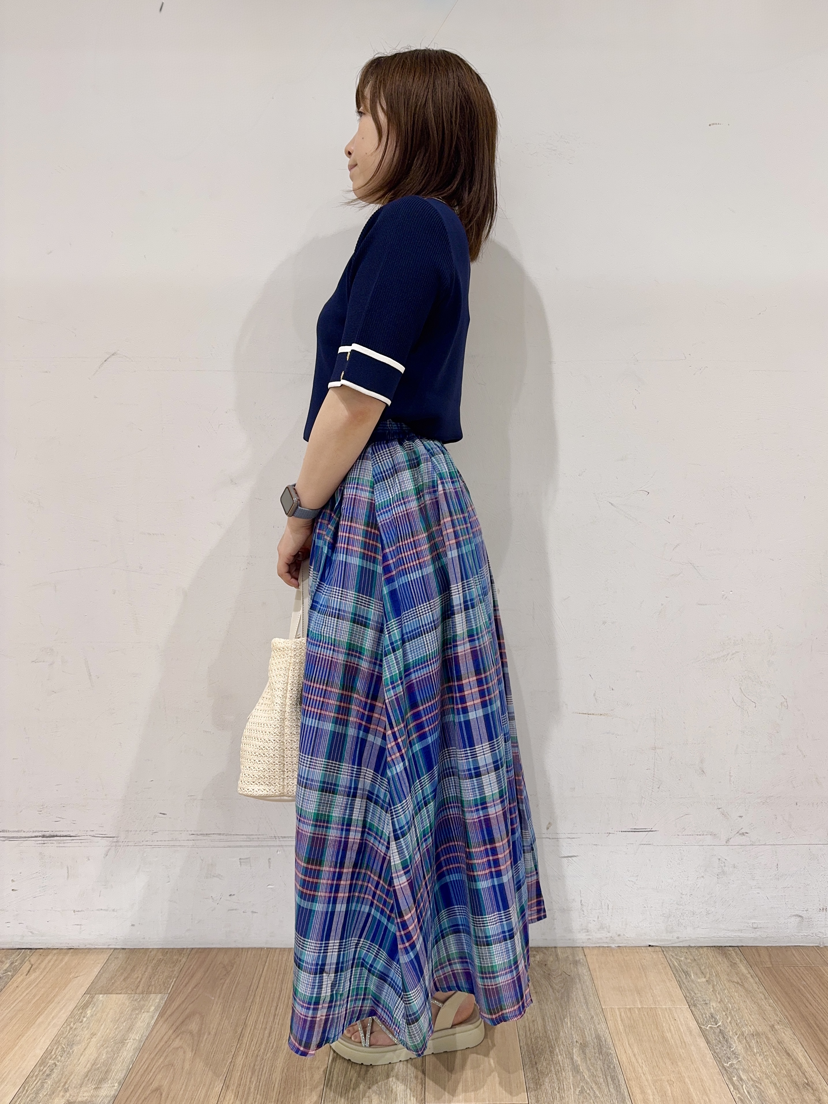 miさんの「grove｜【シリーズ累計36万枚/名品ニット】やわらかドライタッチ 袖メッシュ編みニット」を使ったコーディネート