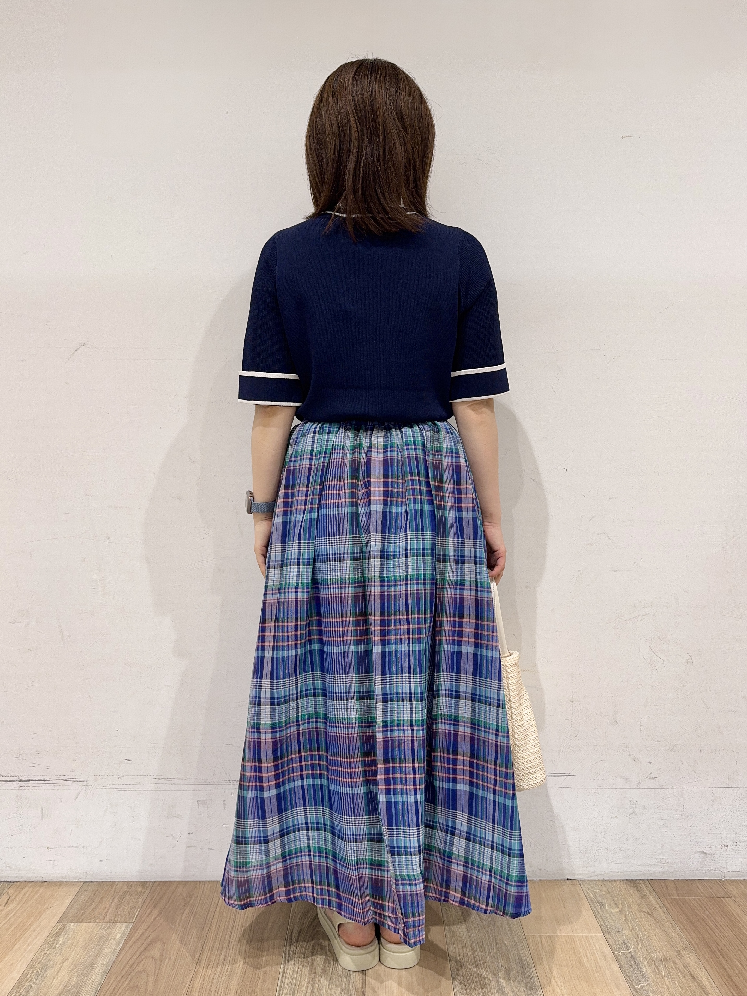 miさんの「grove｜【シリーズ累計36万枚/名品ニット】やわらかドライタッチ 袖メッシュ編みニット」を使ったコーディネート